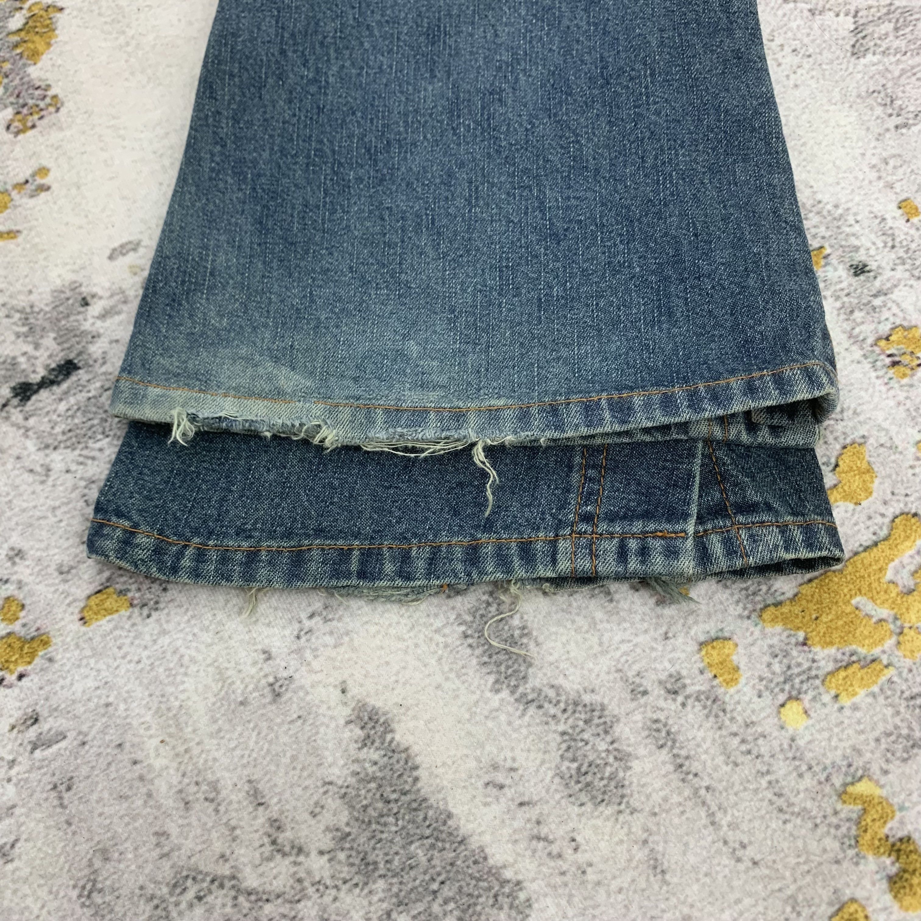 Japanese Brand Flared Blue Jeans Distressed Denim Size US 26 / EU 42 - 8 Thumbnail