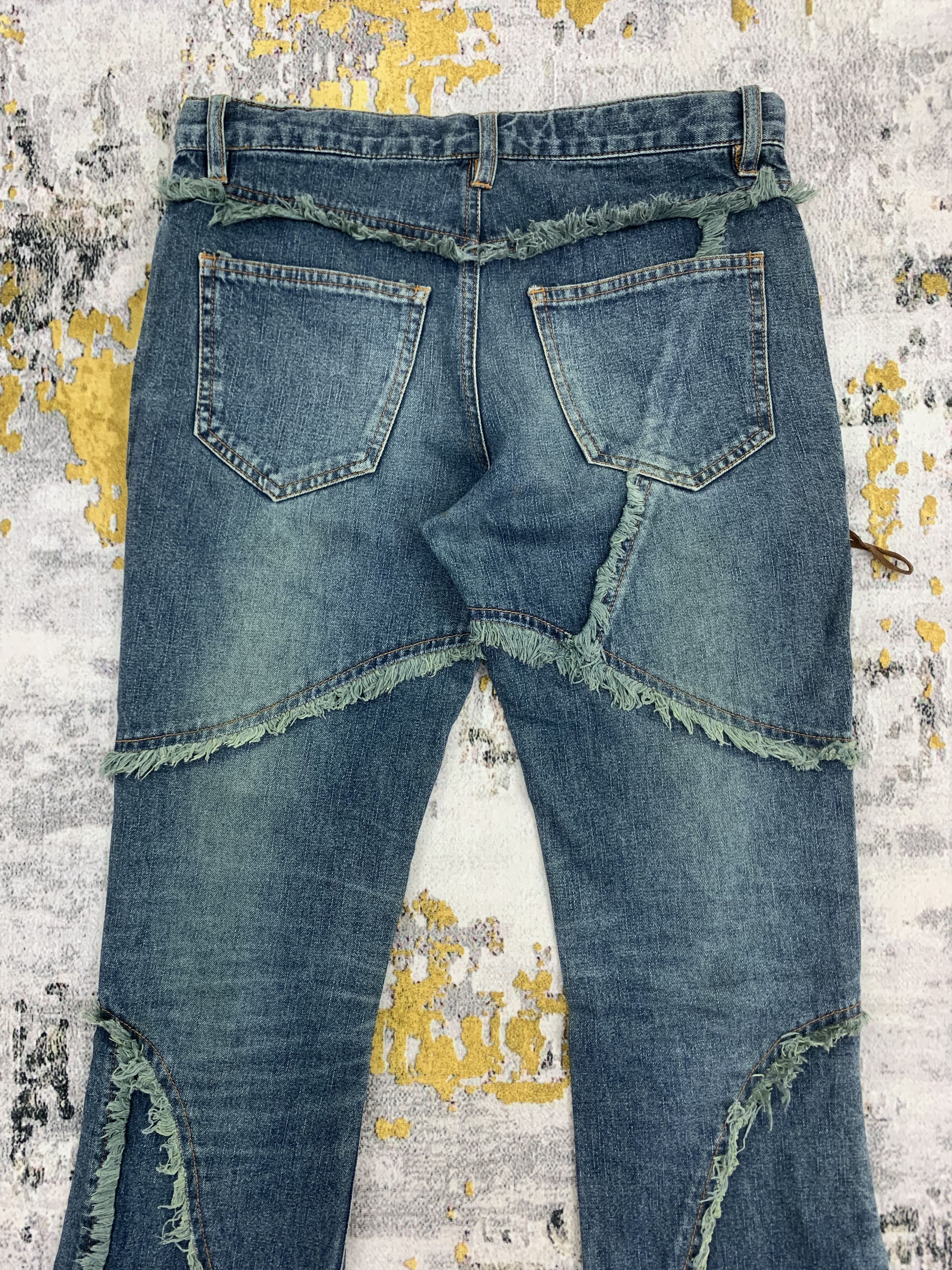 Japanese Brand Flared Blue Jeans Distressed Denim Size US 26 / EU 42 - 5 Thumbnail