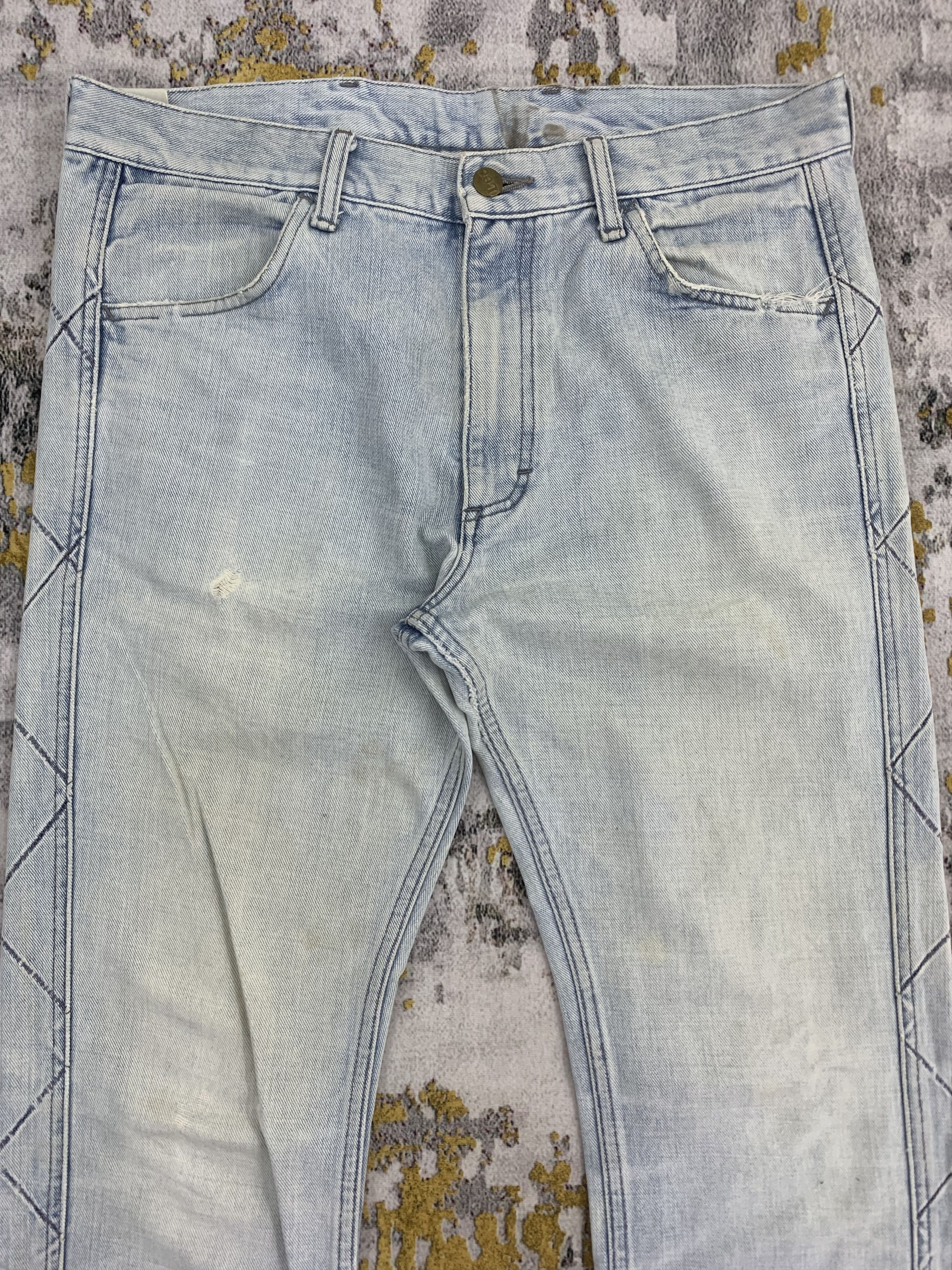 Lee Light Blue Wash Lee Jeans Distressed Denim Size US 32 / EU 48 - 2 Thumbnail