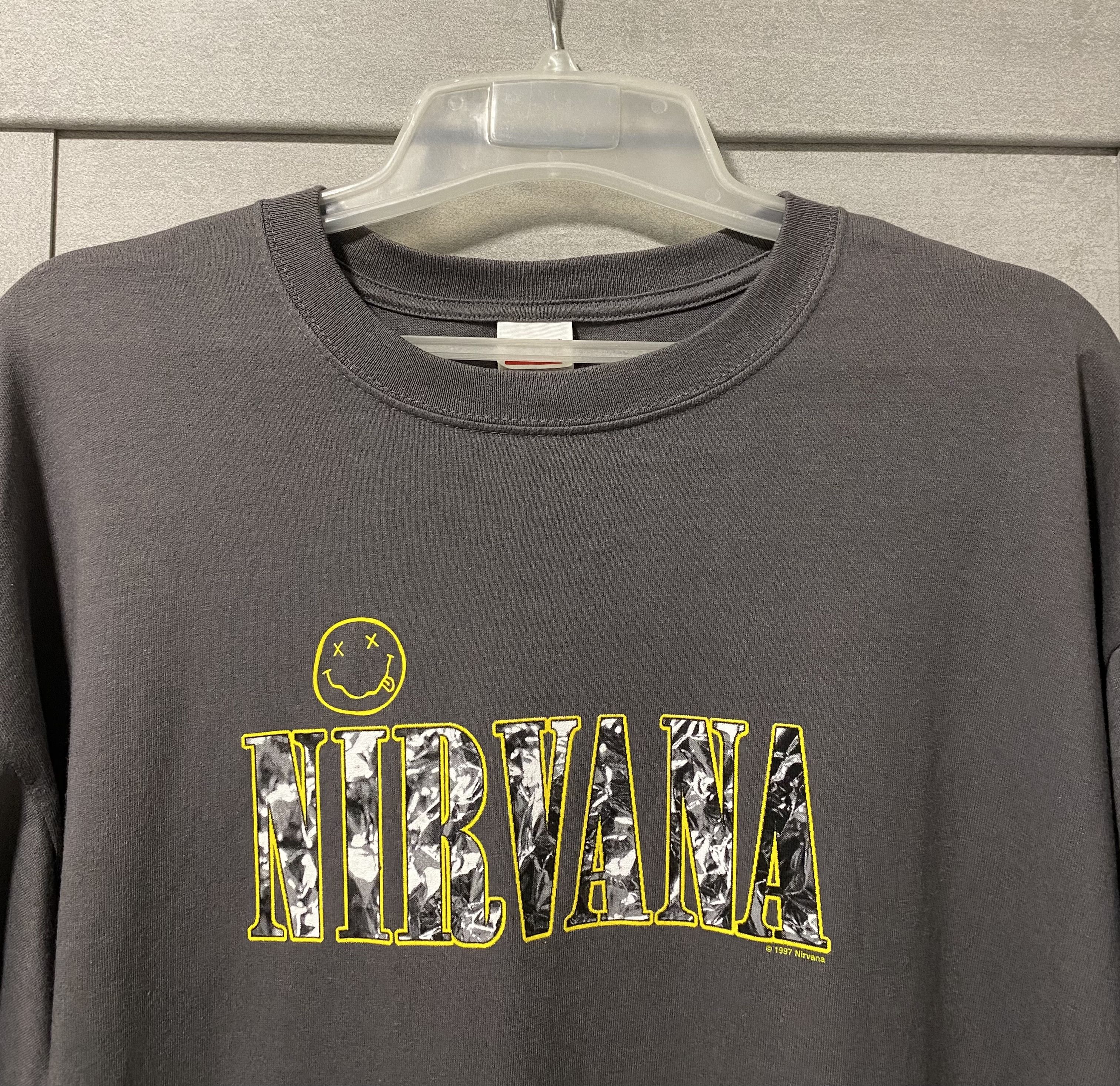 Nirvana Vintage 1997 Nirvana smiley t-shirt Size US XL / EU 56 / 4 - 6 Thumbnail
