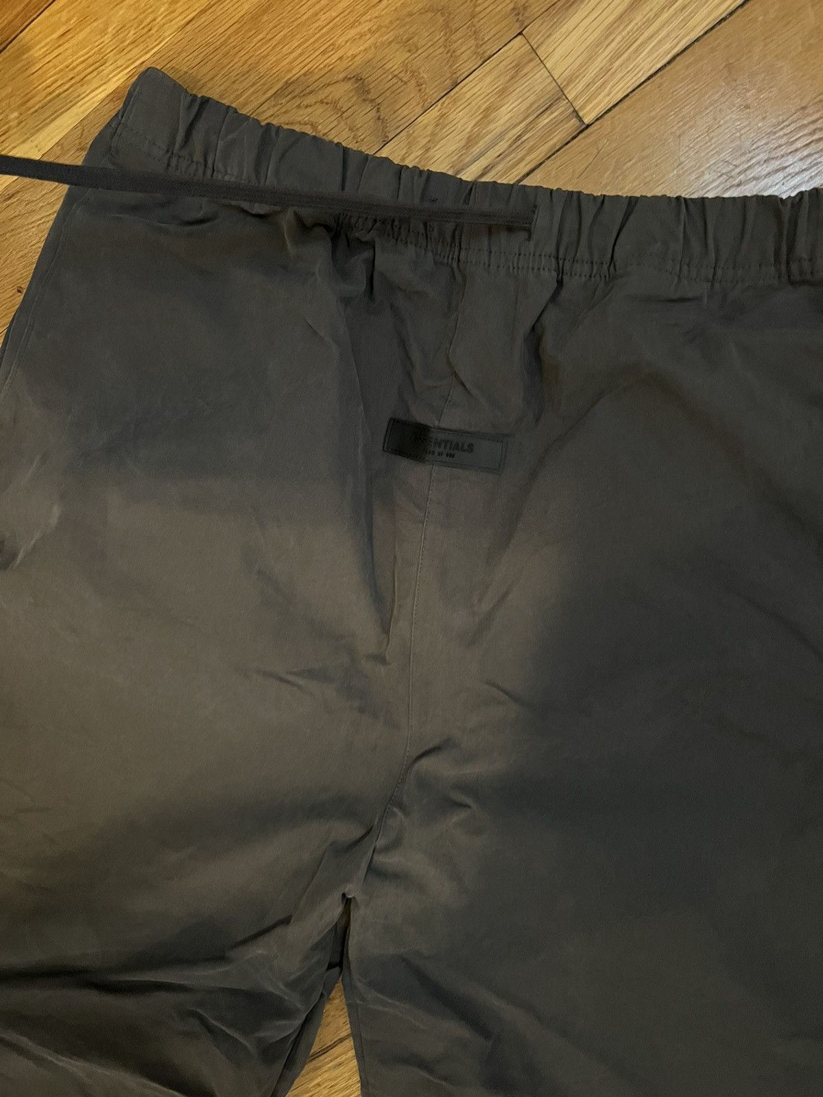 Essentials FEAR OF GOD essentials “Relaxed Trouser” OFF BLACK Size US 38 / EU 54 - 3 Thumbnail