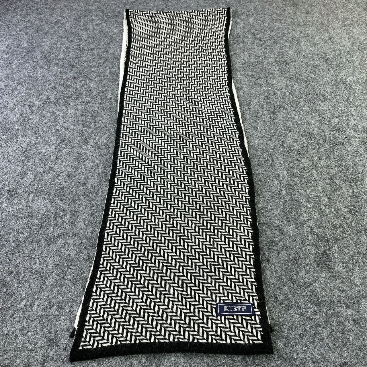 Kieth Scarf / Muffler / Neckwear T471