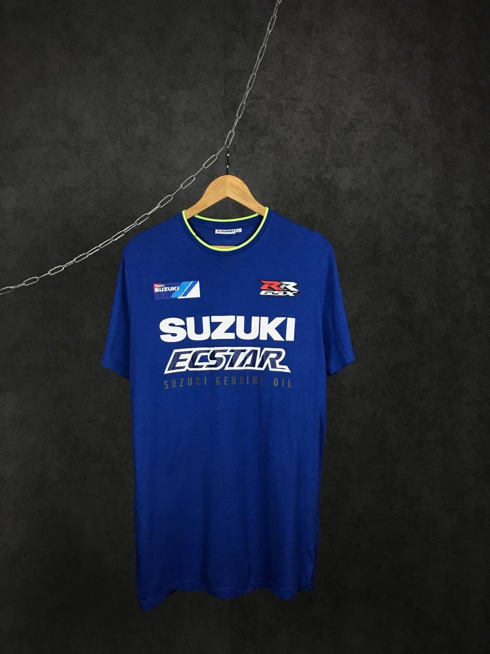Vintage Suzuki vintage racing moto overprinted tee Size US L / EU 52-54 / 3 - 1 Thumbnail
