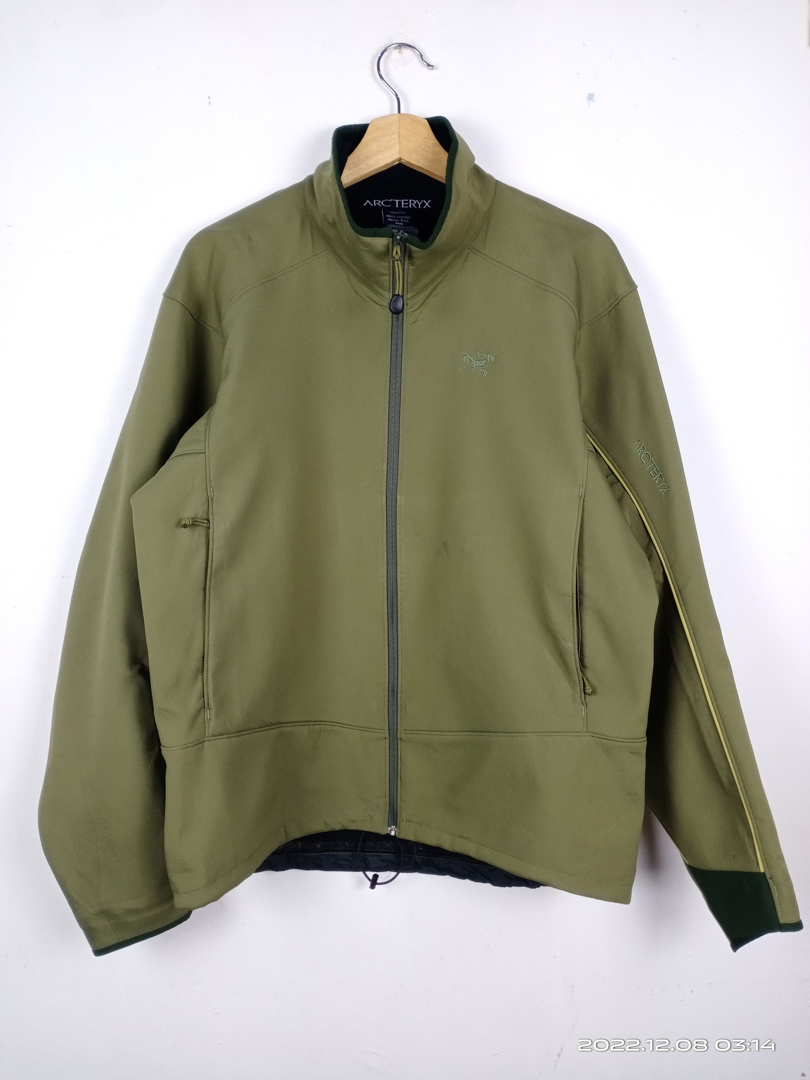 image of Arcteryx Herren Hommes Soft Shell Jacket in Green Olive, Men's (Size Medium)