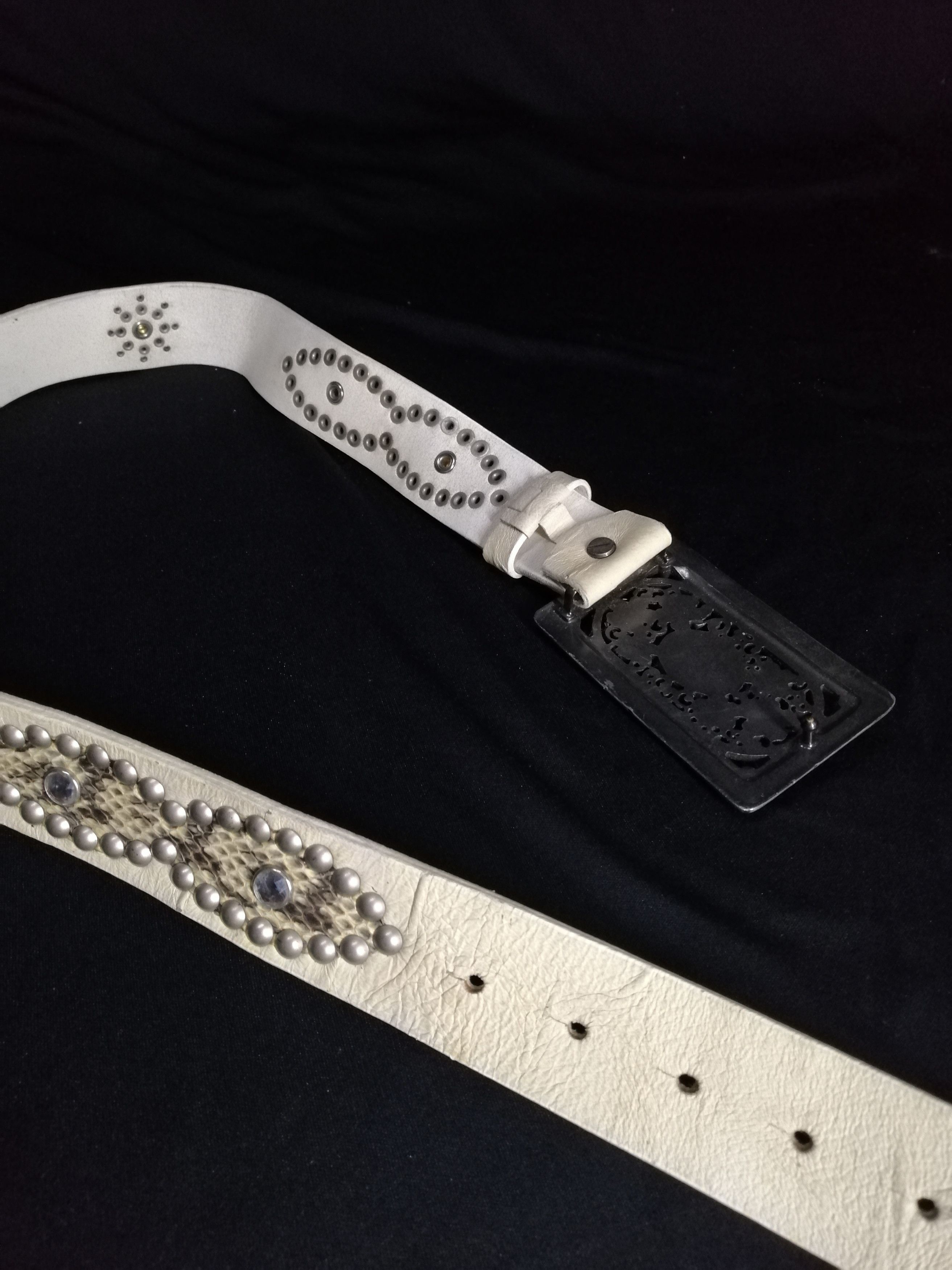 Japanese Brand Big Buckle Diamond Gem's Snake Skin Genuine Leather White Size ONE SIZE - 5 Thumbnail