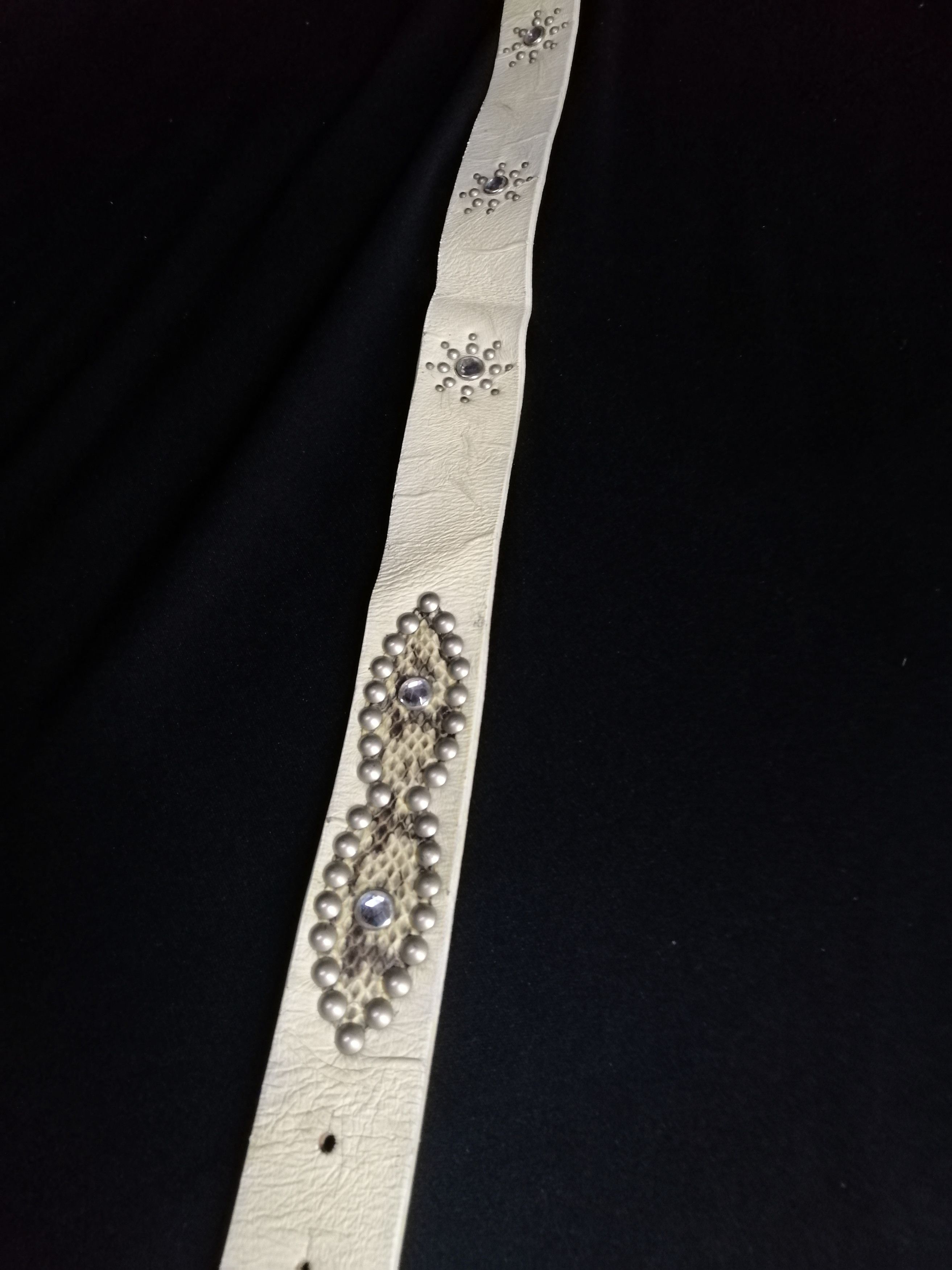Japanese Brand Big Buckle Diamond Gem's Snake Skin Genuine Leather White Size ONE SIZE - 7 Thumbnail