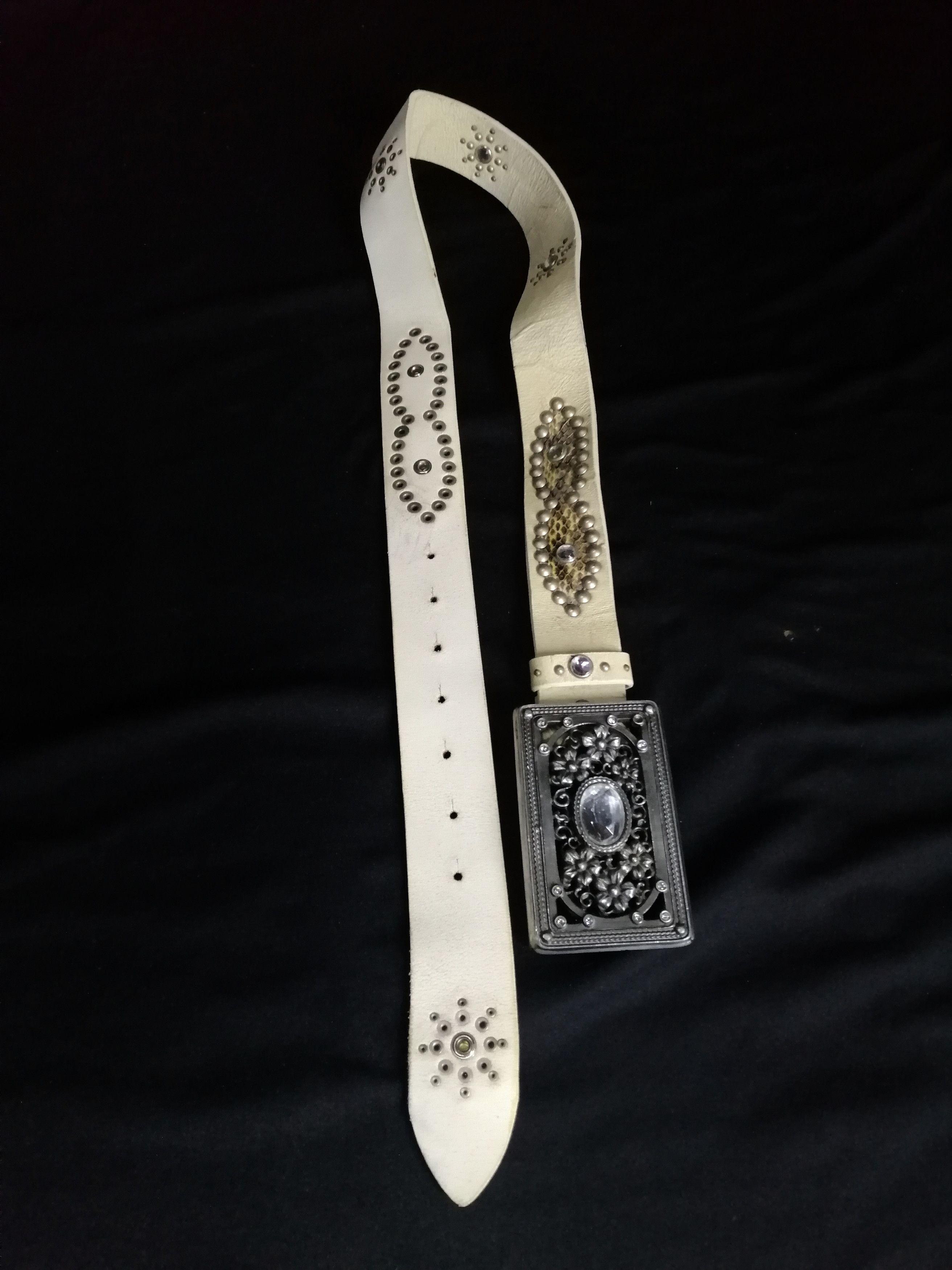 Japanese Brand Big Buckle Diamond Gem's Snake Skin Genuine Leather White Size ONE SIZE - 6 Thumbnail