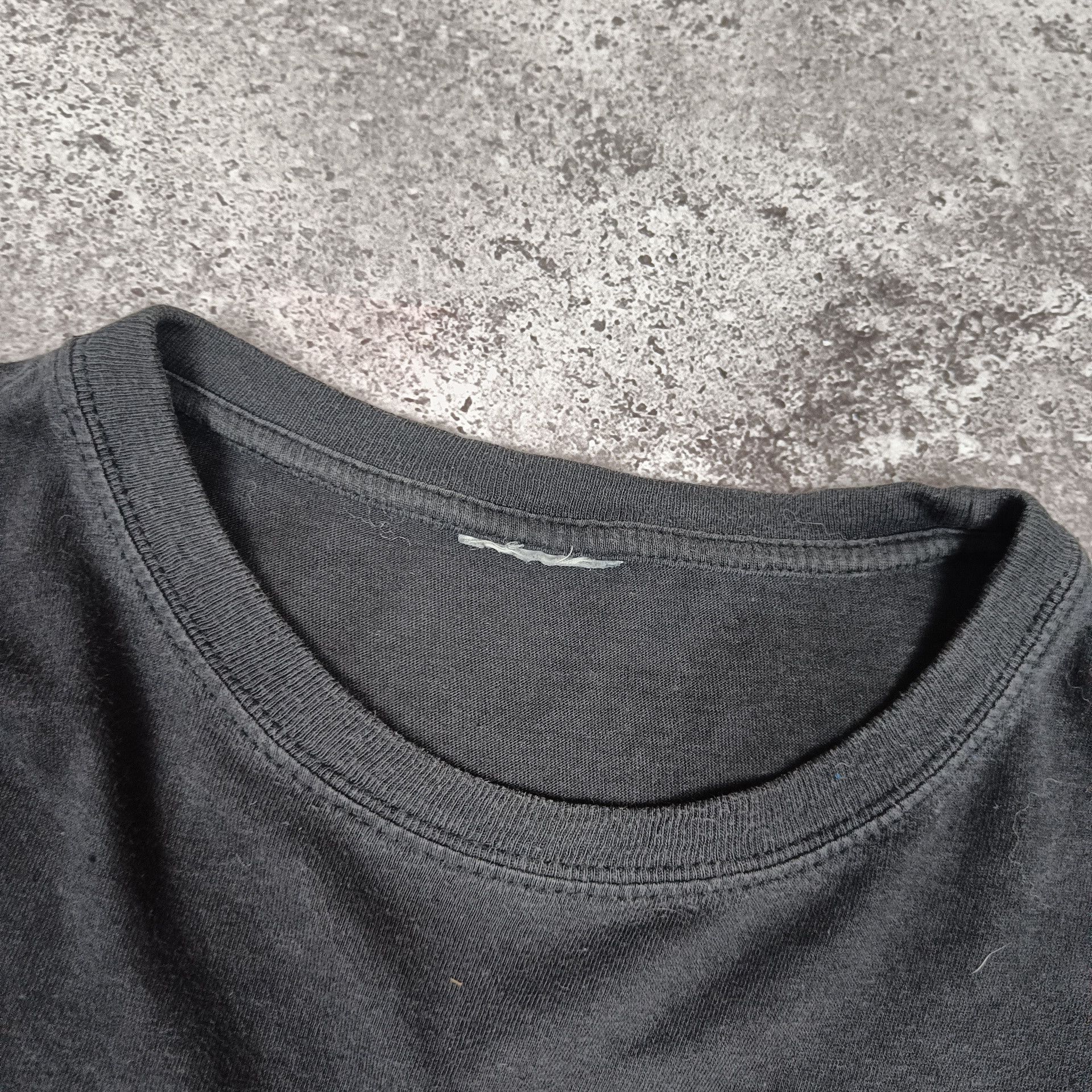 Band Tees × R.E.M. × Vintage Vintage distressed R.E.M. T-shirt 2008 Tour Band Tee Size US L / EU 52-54 / 3 - 7 Thumbnail