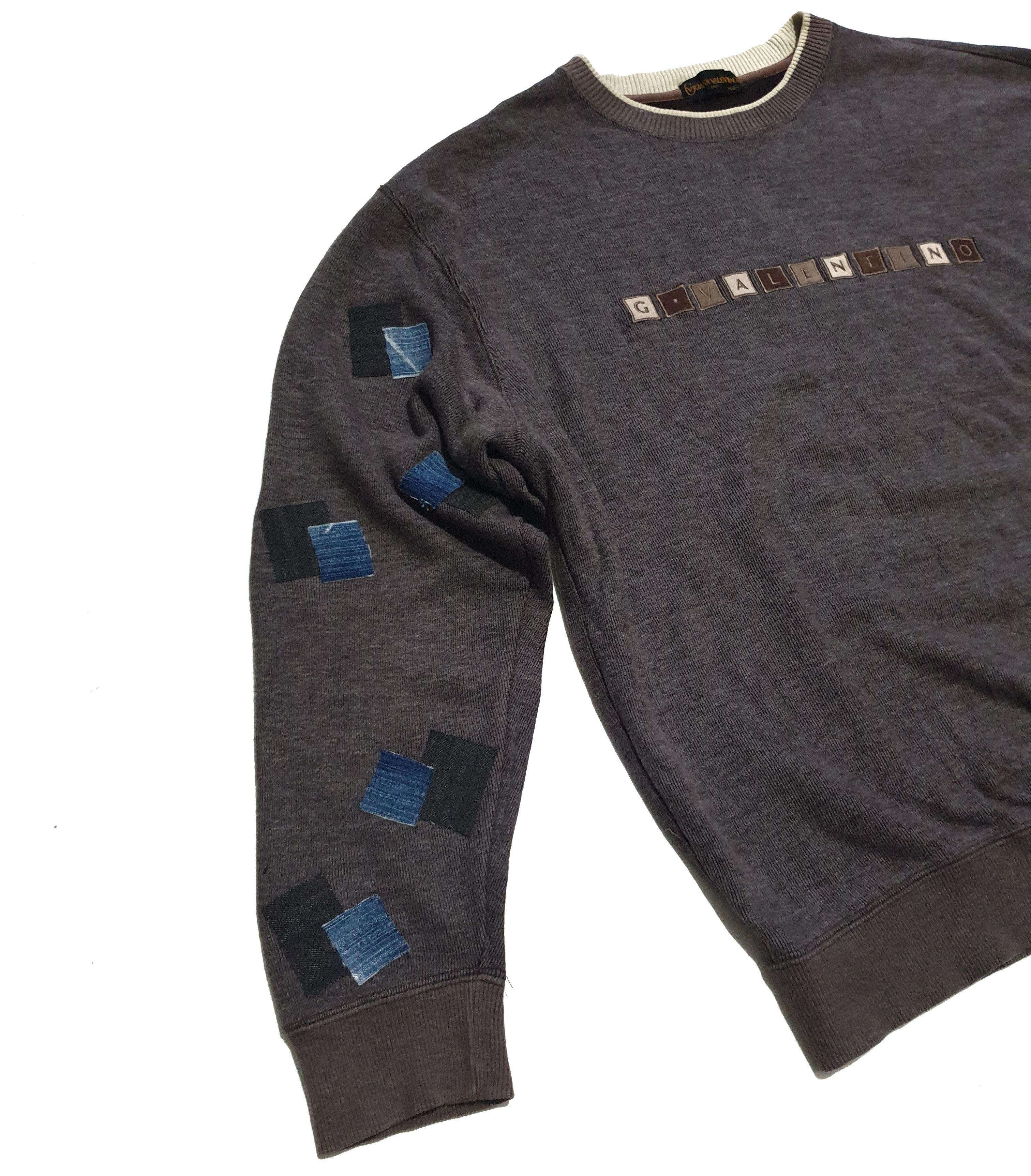 Gianni Valentino × Valentino Vintage Gianni Valentino Spell Out Logo Sweatshirt Size US L / EU 52-54 / 3 - 4 Thumbnail