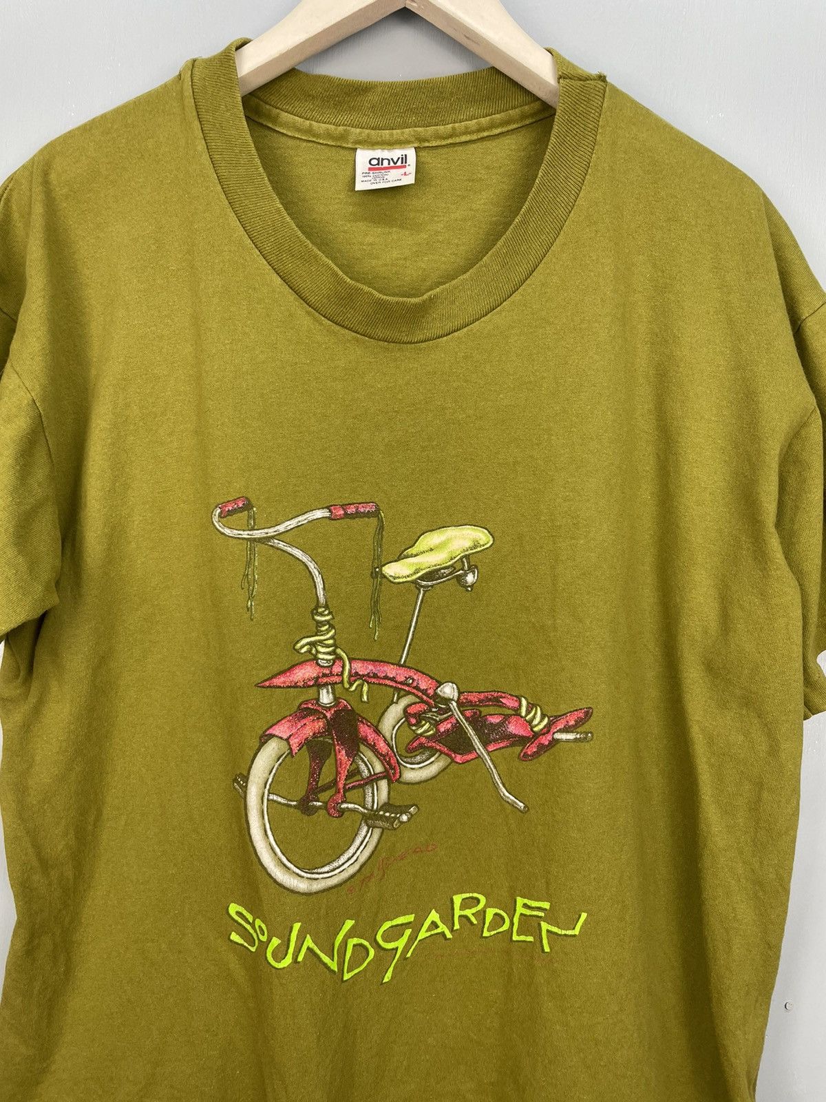 Band Tees Vintage 90s Soundgarden pushead design band t shirt Size US L / EU 52-54 / 3 - 3 Thumbnail