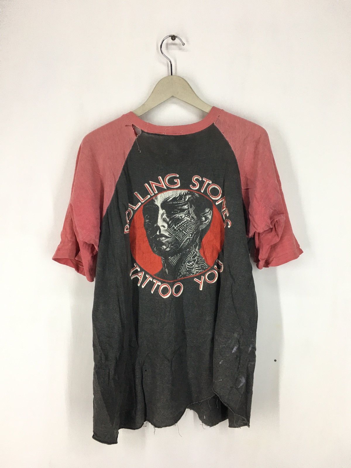 Band Tees Vtg 70s Rolling Stones Tattoo you bootleg distress shirt Size US XL / EU 56 / 4 - 2 Thumbnail