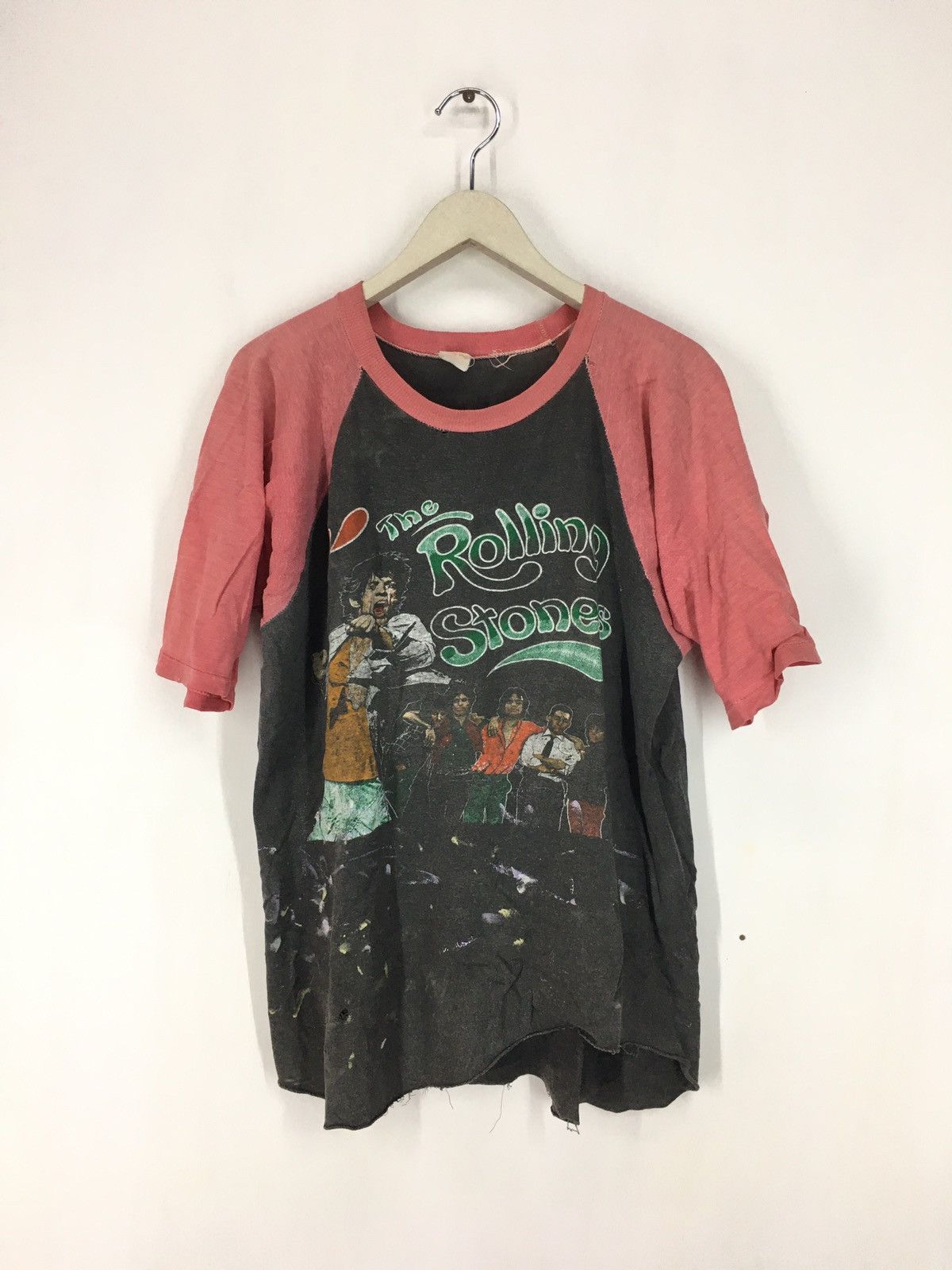 Band Tees Vtg 70s Rolling Stones Tattoo you bootleg distress shirt Size US XL / EU 56 / 4 - 1 Thumbnail