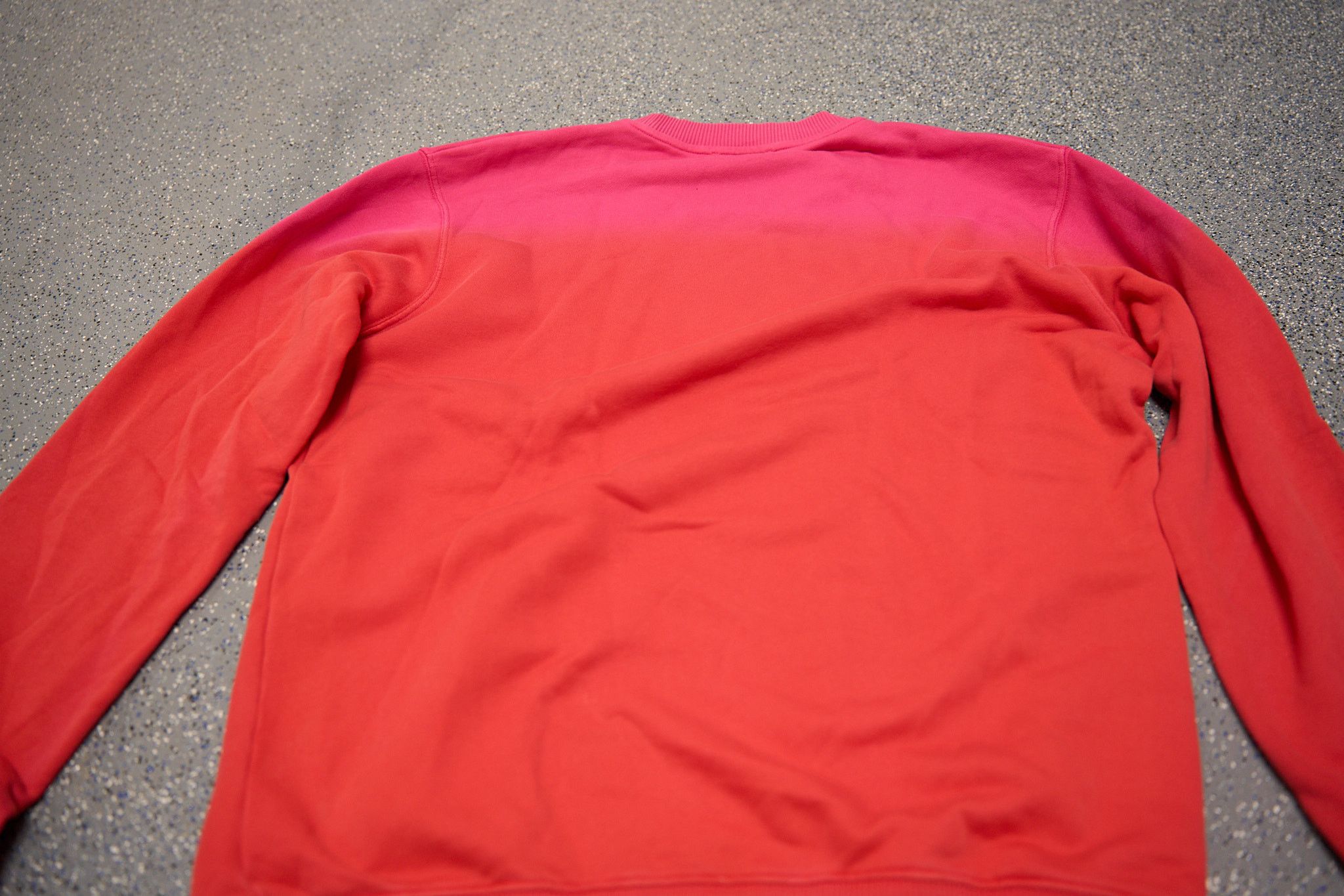Raf Simons Raf Simons FW14 ombré crewneck red pink Size US M / EU 48-50 / 2 - 5 Thumbnail