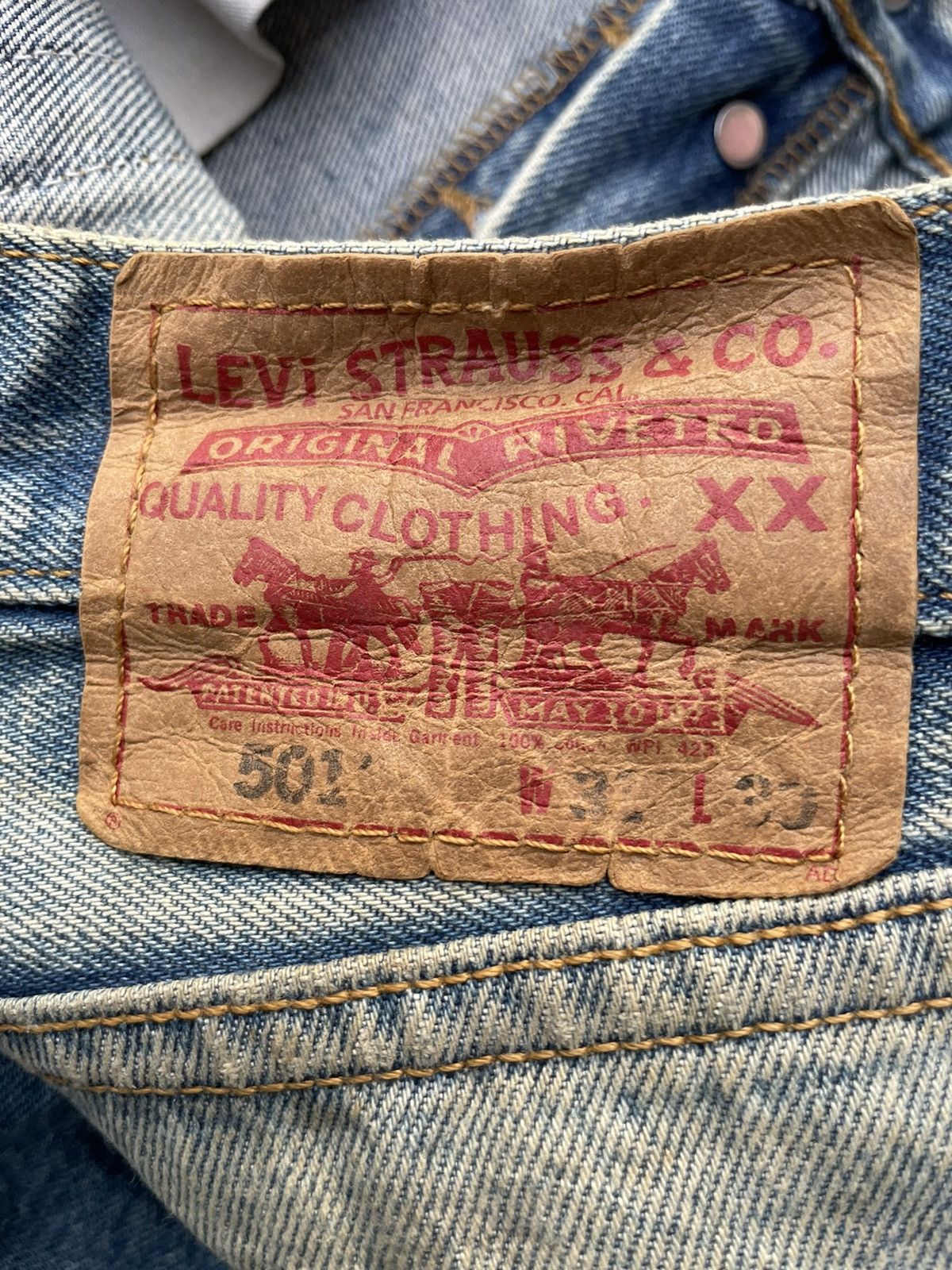 Levi's Levis 501 e Single R Vintage Aging Faded Wash Size US 31 - 15 Thumbnail