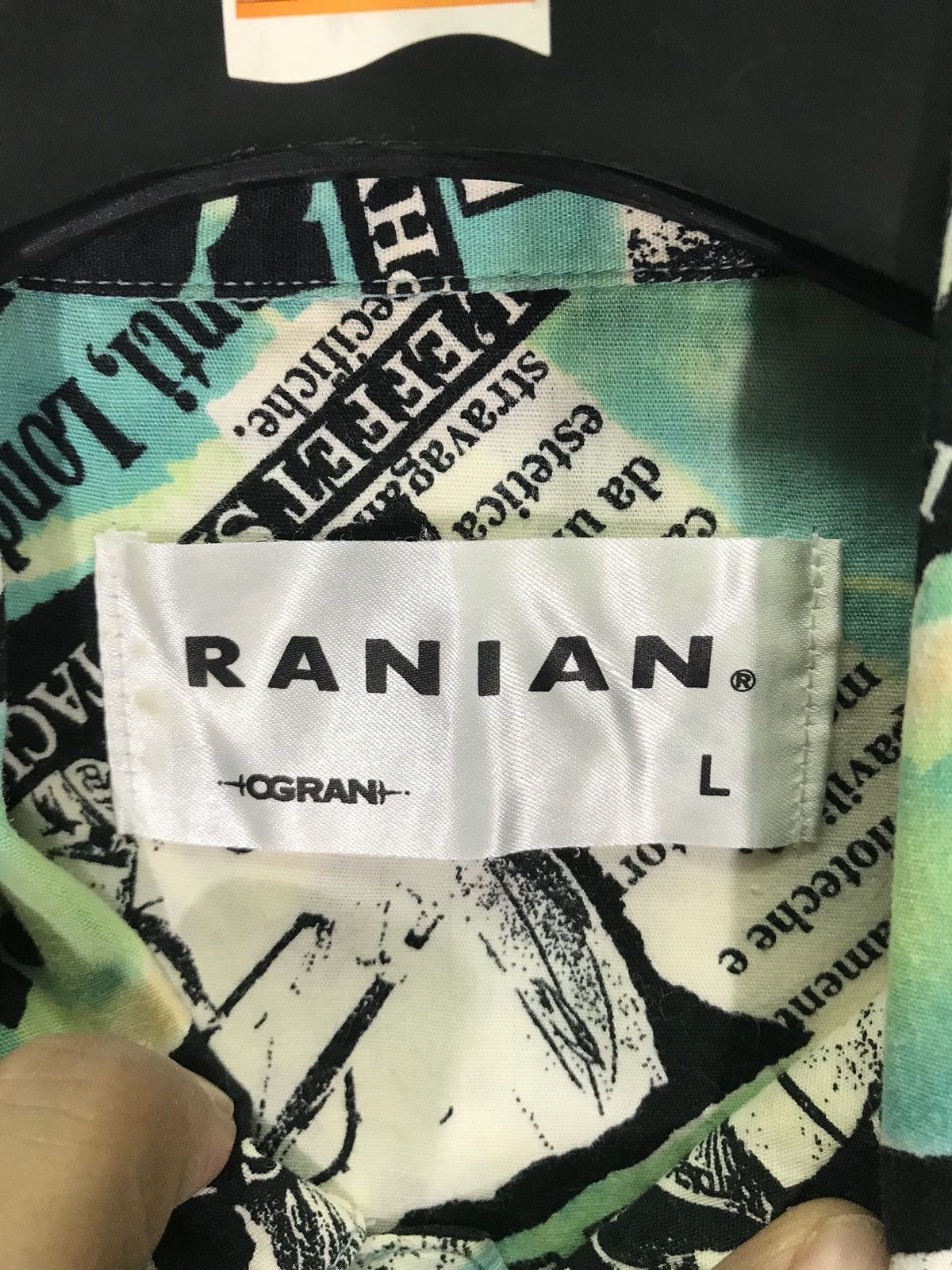 Japanese Brand Vintage Ranian Art Design Full Print Shirt Made In Japan Size US L / EU 52-54 / 3 - 4 Thumbnail