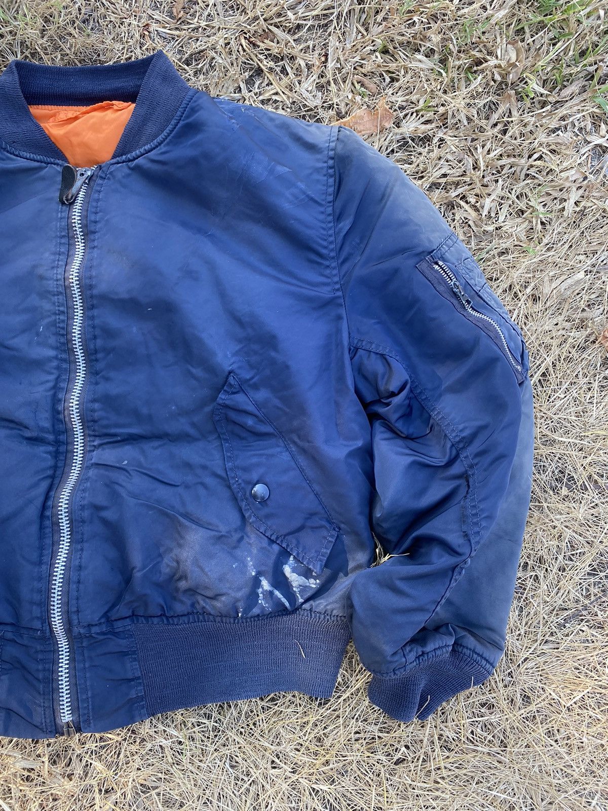 Alpha Industries Vintage Alpha Industries Sunfaded Distress MA1 bomber Jacket Size US L / EU 52-54 / 3 - 4 Thumbnail