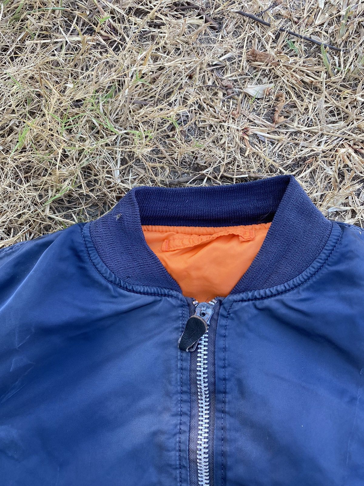 Alpha Industries Vintage Alpha Industries Sunfaded Distress MA1 bomber Jacket Size US L / EU 52-54 / 3 - 6 Thumbnail