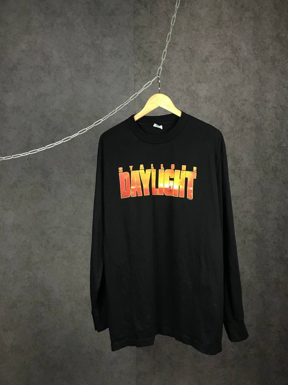 Vintage Stallone daylight 1996 vintage movie made in USA longsleeve Size US XL / EU 56 / 4 - 1 Thumbnail