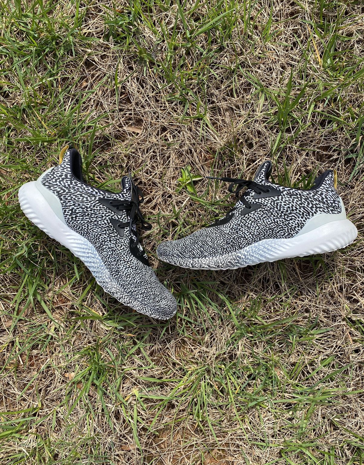 Adidas Adidas Alpha Bounce zebra shoes Size US 10 / EU 43 - 2 Thumbnail
