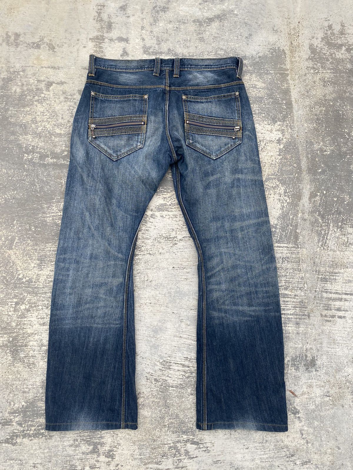HIDEAWAYS VINTAGE HIDEWAYS DISTRESSED COWBOY FLARED MUD WASH TORNADO Size US 33 - 2 Thumbnail
