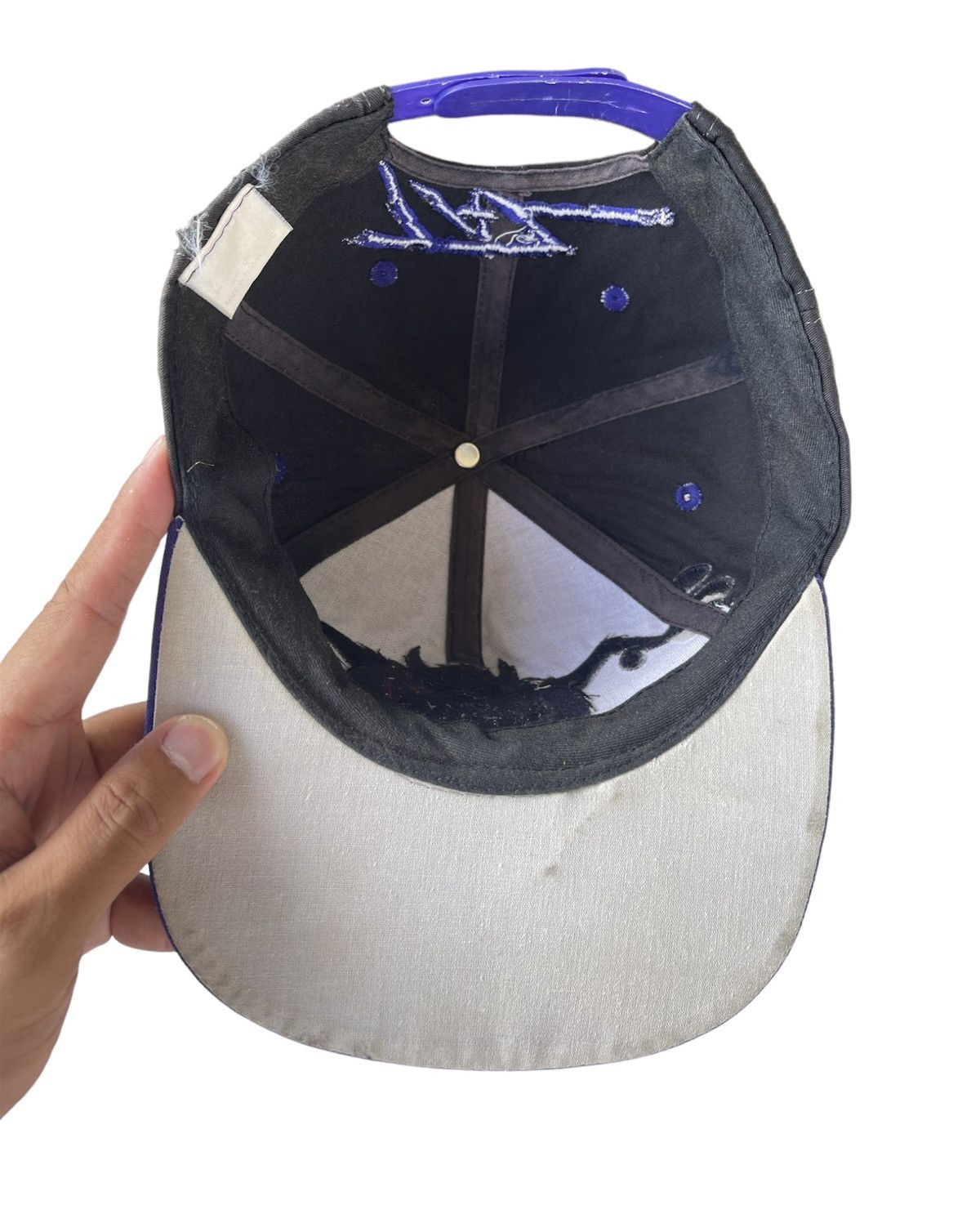 Cartoon Network Vintage Tazmania Embroidered cap Size ONE SIZE - 7 Thumbnail