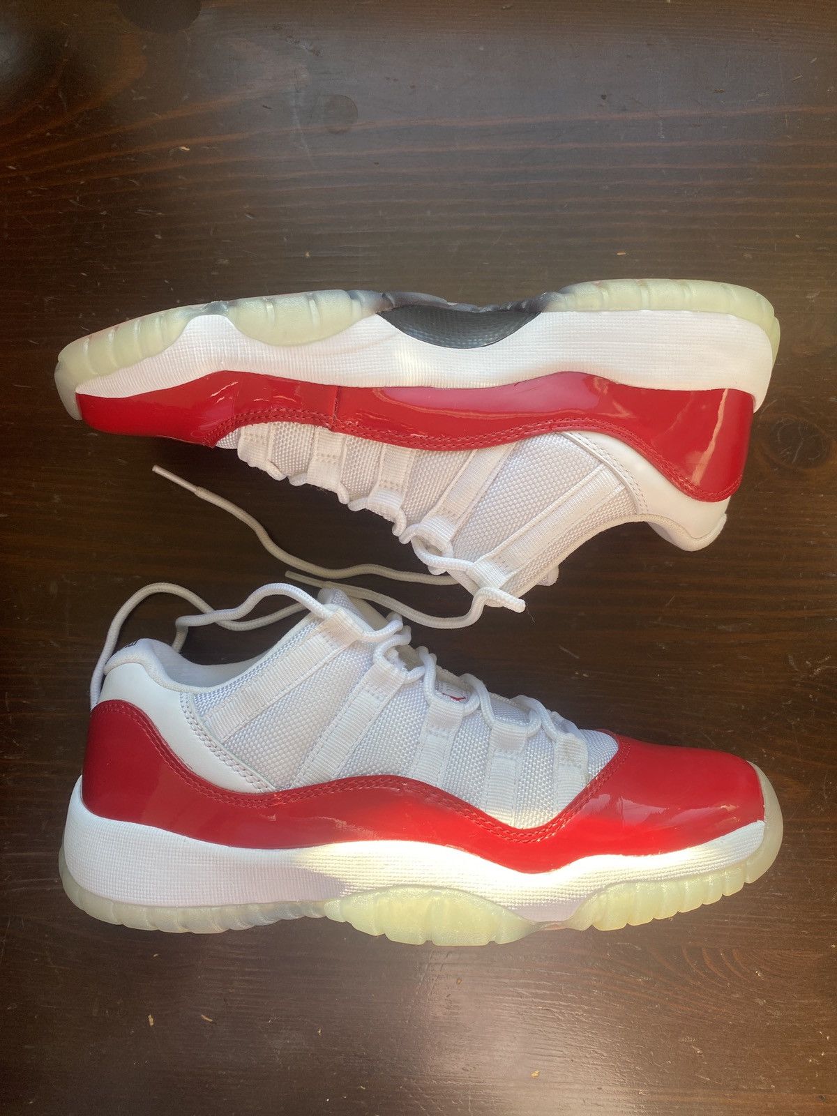 Jordan 11 Cherry