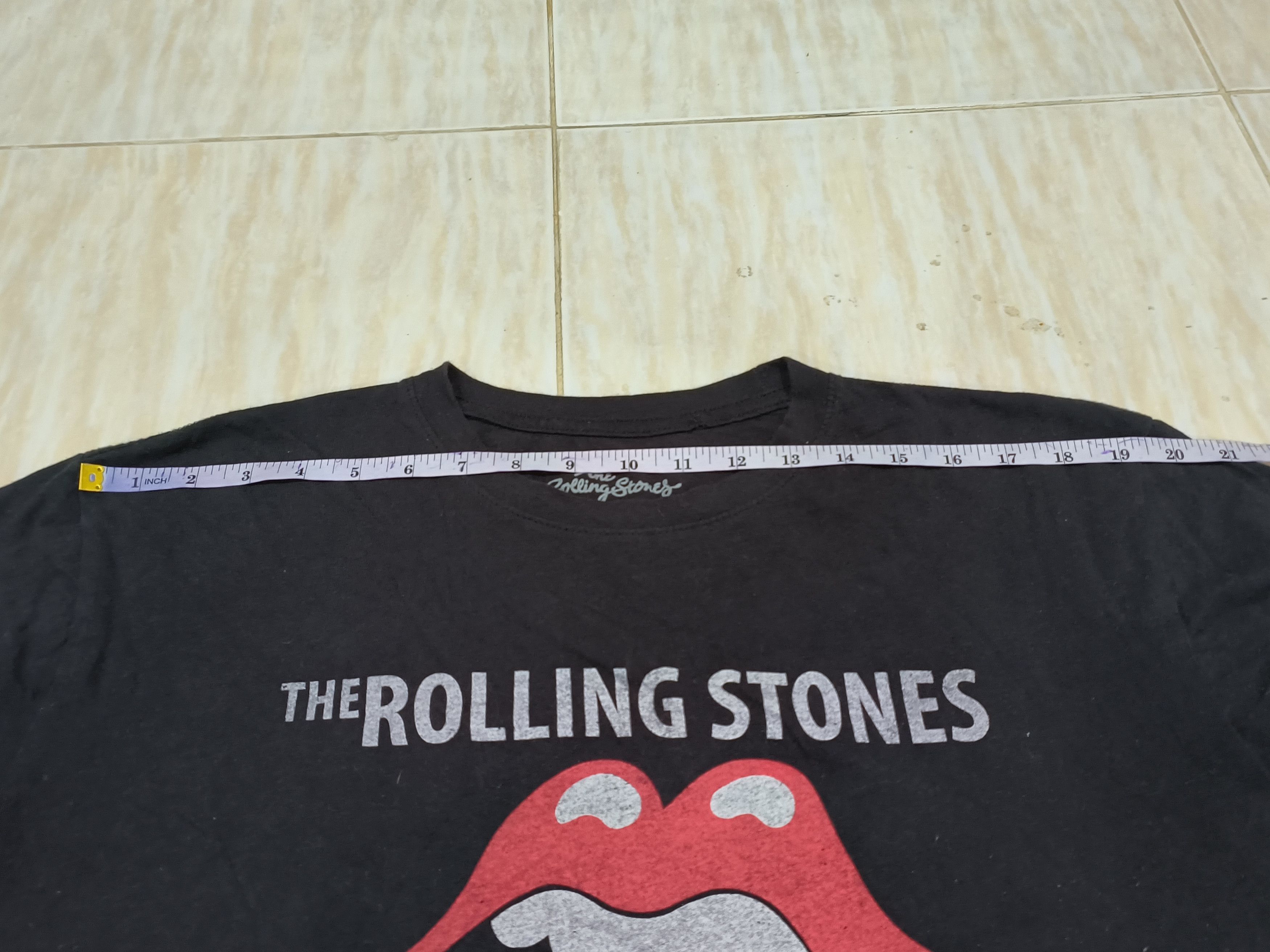 Band Tees × The Rolling Stones Distressed the rolling stones tour tee Size US XL / EU 56 / 4 - 11 Thumbnail