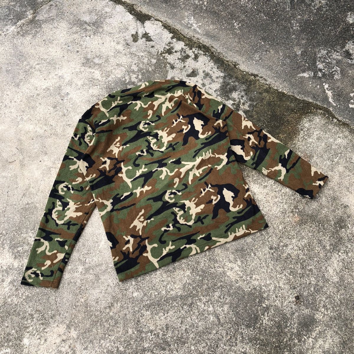 Andy Warhol × Japanese Brand × Uniqlo Rare Andy Warhol Mini OG Signature "a" Camo Fleece Shirts Size US M / EU 48-50 / 2 - 4 Thumbnail