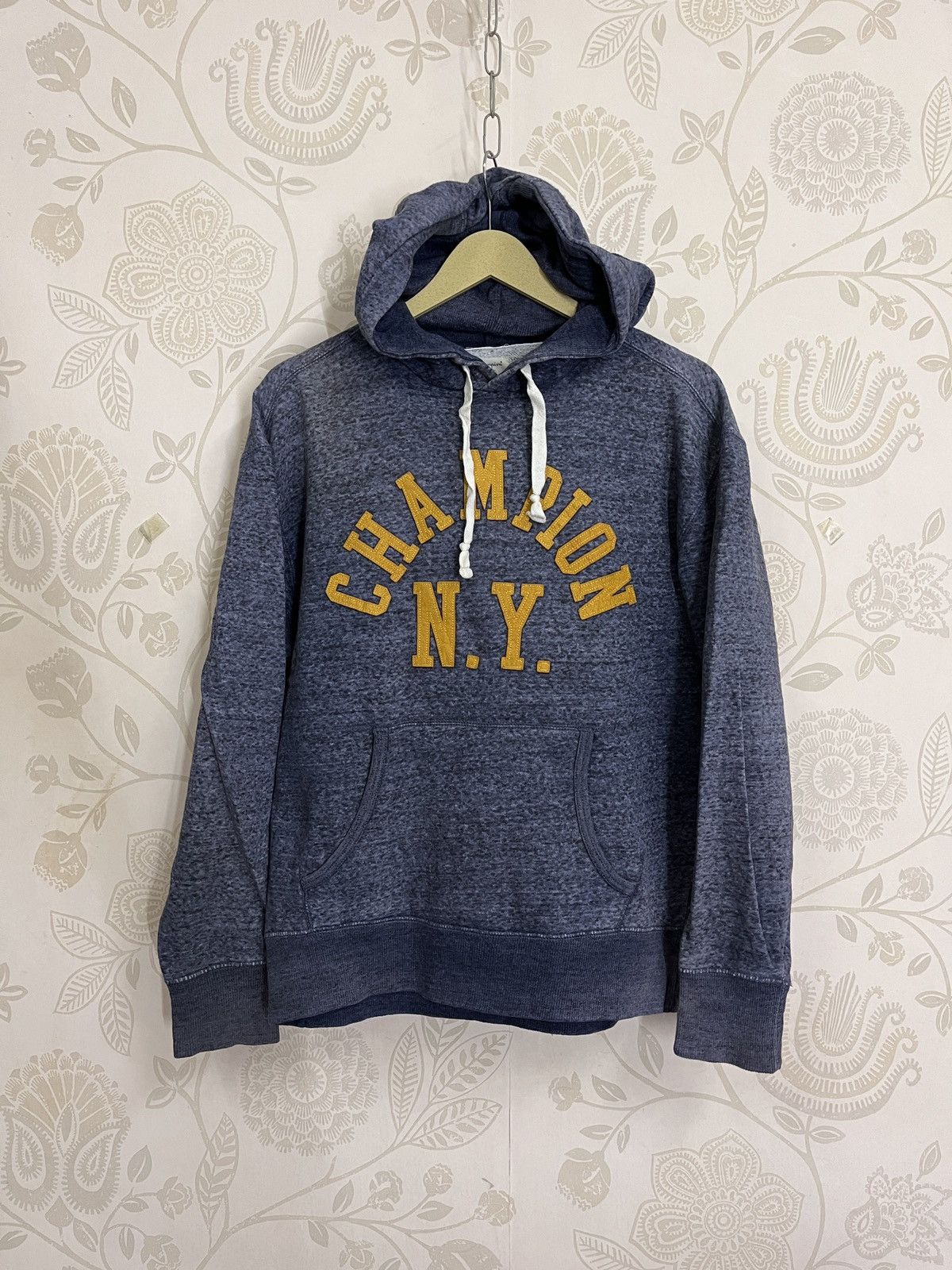 Champion × Vintage Vintage Champion New York Hoodie Flaw Sun Faded Size US M / EU 48-50 / 2 - 2 Thumbnail