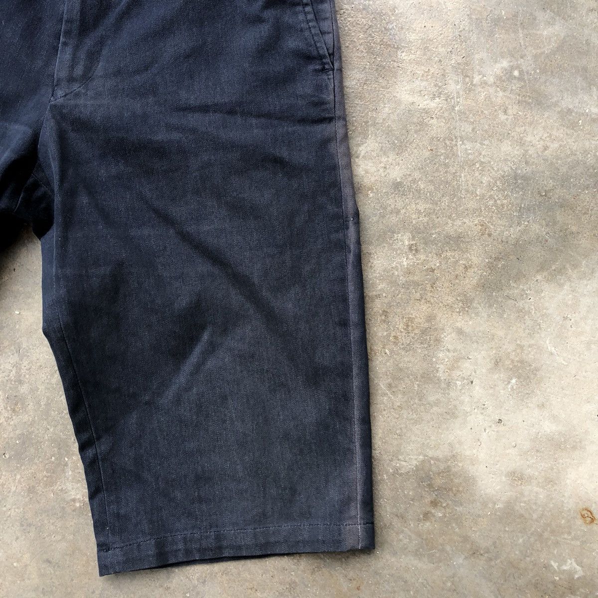 Japanese Brand × Tornado Mart 🔥Thrash🔥Japanese Tornado Mart Sun Faded Casual Short Pants Size US 30 / EU 46 - 8 Thumbnail