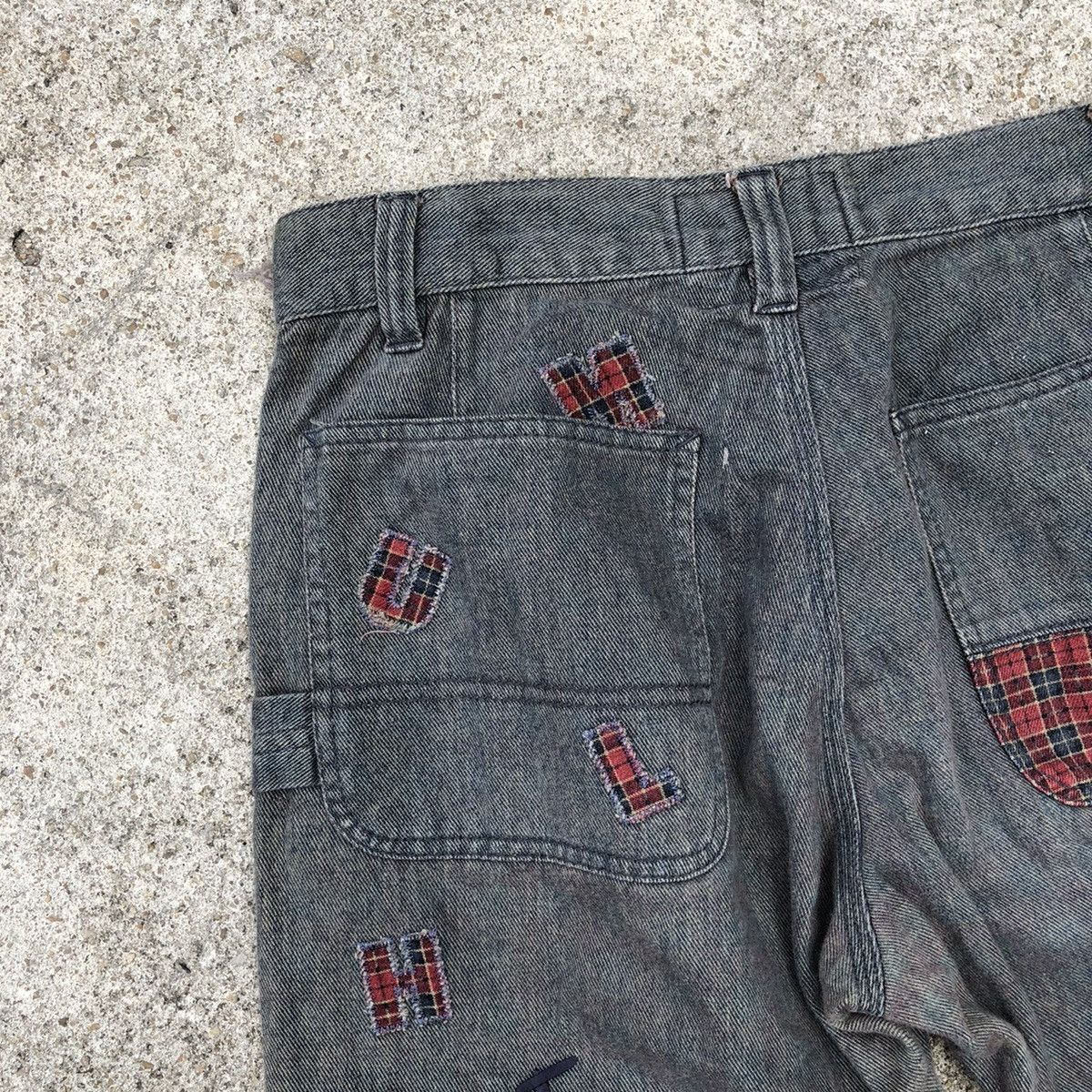 Designer × Karl Helmut × Vintage Karl Helmut Bushpants Styles Patchwork Spellout Denim Jeans Size US 30 / EU 46 - 14 Thumbnail