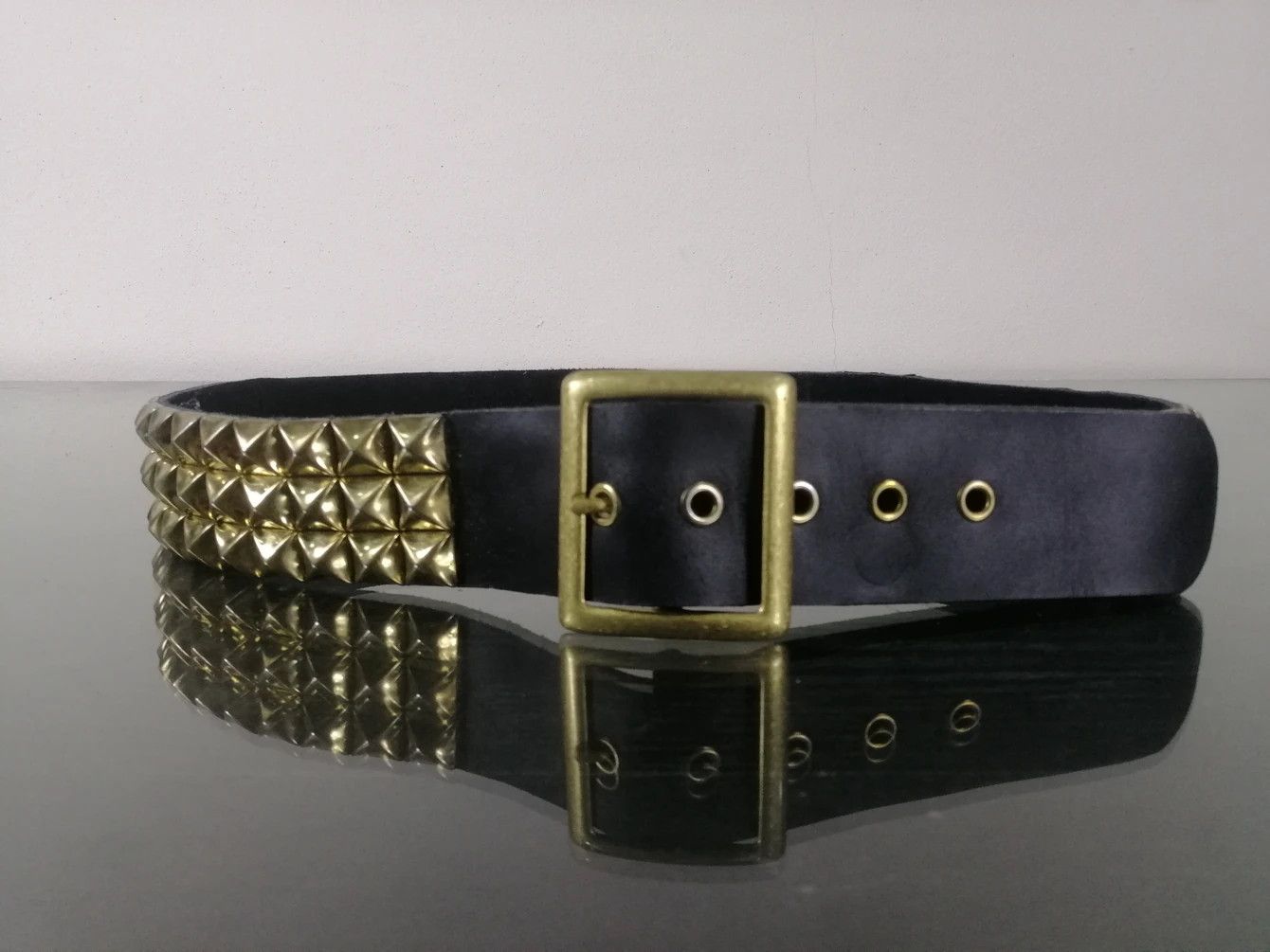 Japanese Brand Gold Buckle Spikes Suede Leather Punk Rock Size ONE SIZE - 1 Thumbnail