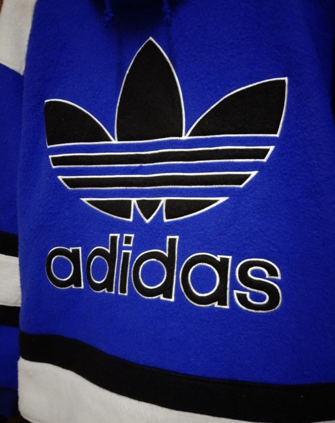 Vintage Vintage 90s Adidas Spell Out Sweatshirt Size US L / EU 52-54 / 3 - 4 Thumbnail