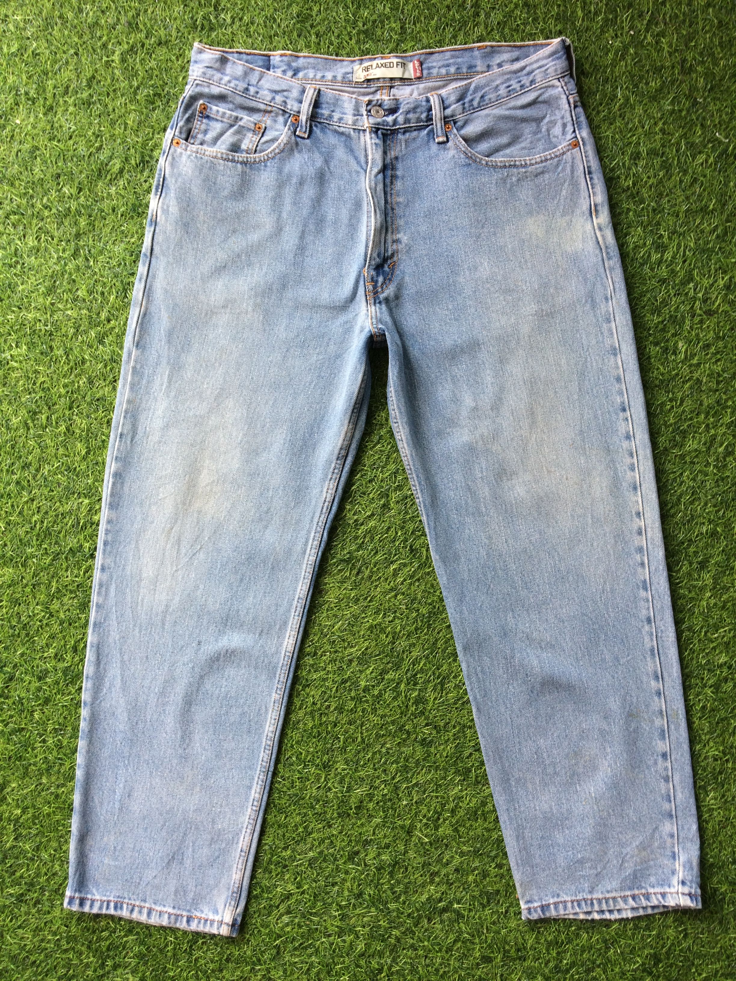 Levi's Distressed Levis 550 Jeans Light Wash Denim #B-829 Size US 37 - 1 Thumbnail
