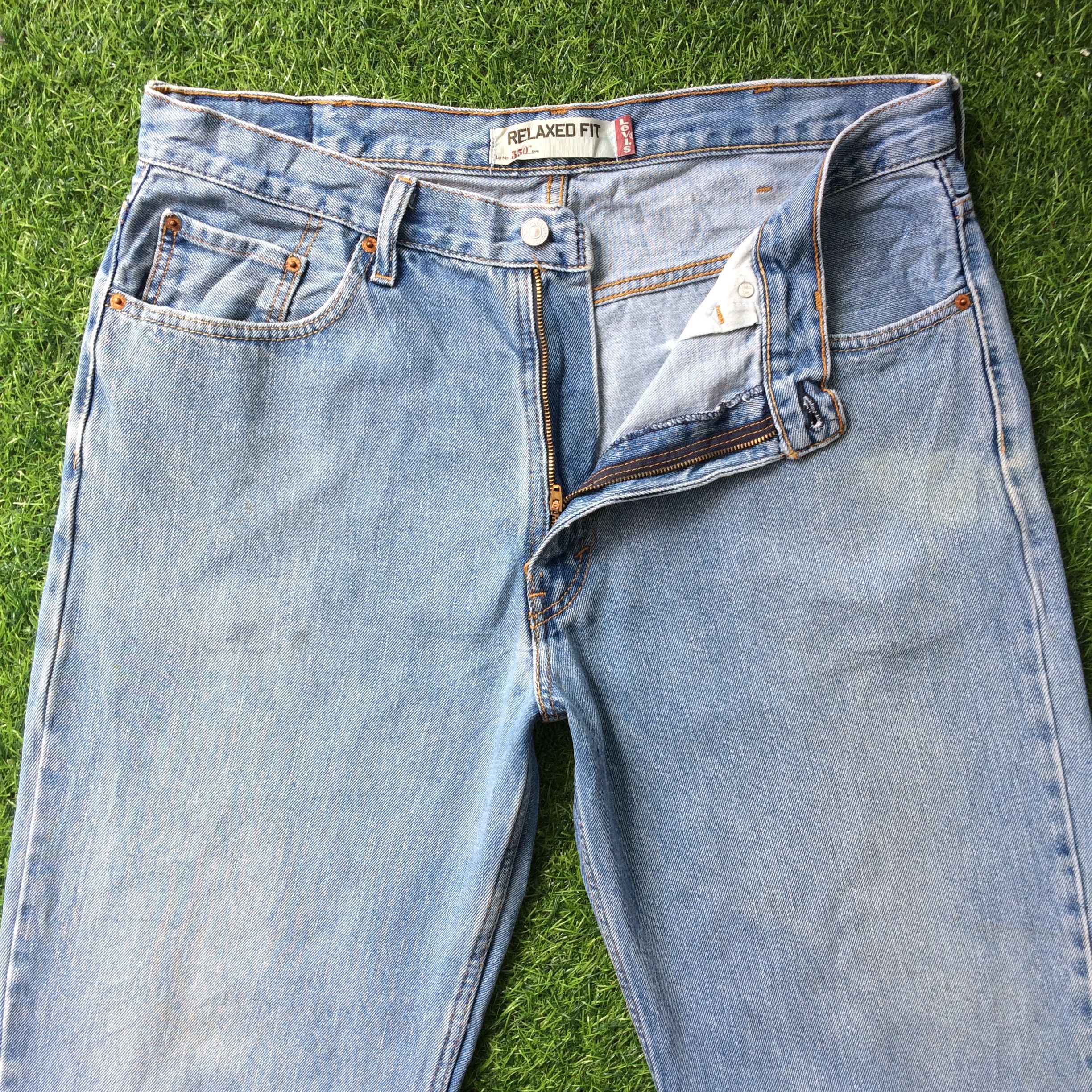 Levi's Distressed Levis 550 Jeans Light Wash Denim #B-829 Size US 37 - 3 Thumbnail