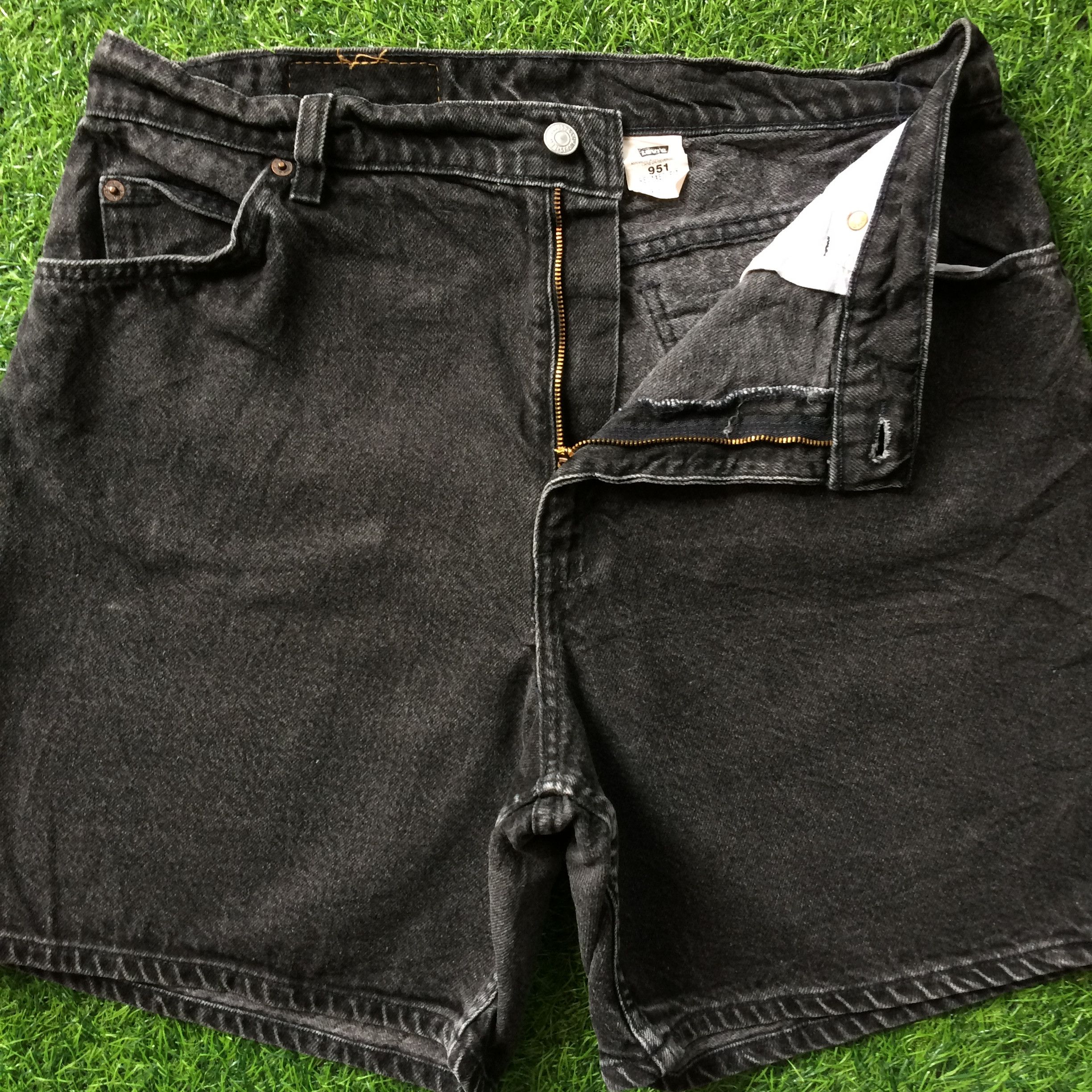 Levi's × Vintage Levis 951 Shorts Jeans #B-920 Size US 33 - 3 Thumbnail