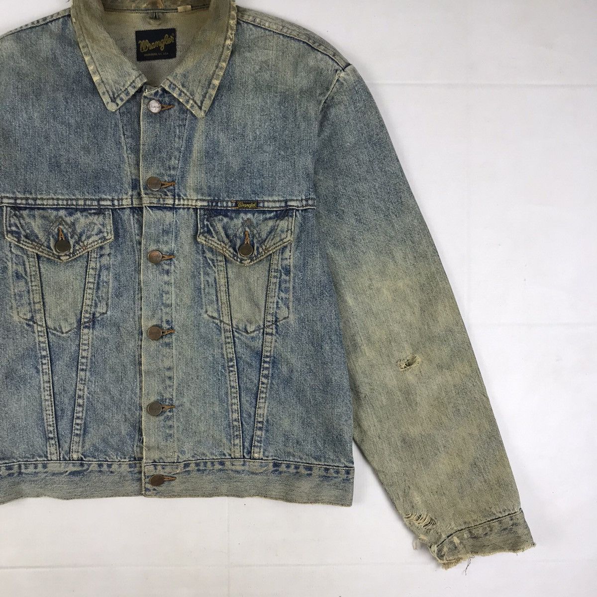 Vintage Vintage Wrangler Distressed Denim Jacket Size US XL / EU 56 / 4 - 4 Thumbnail