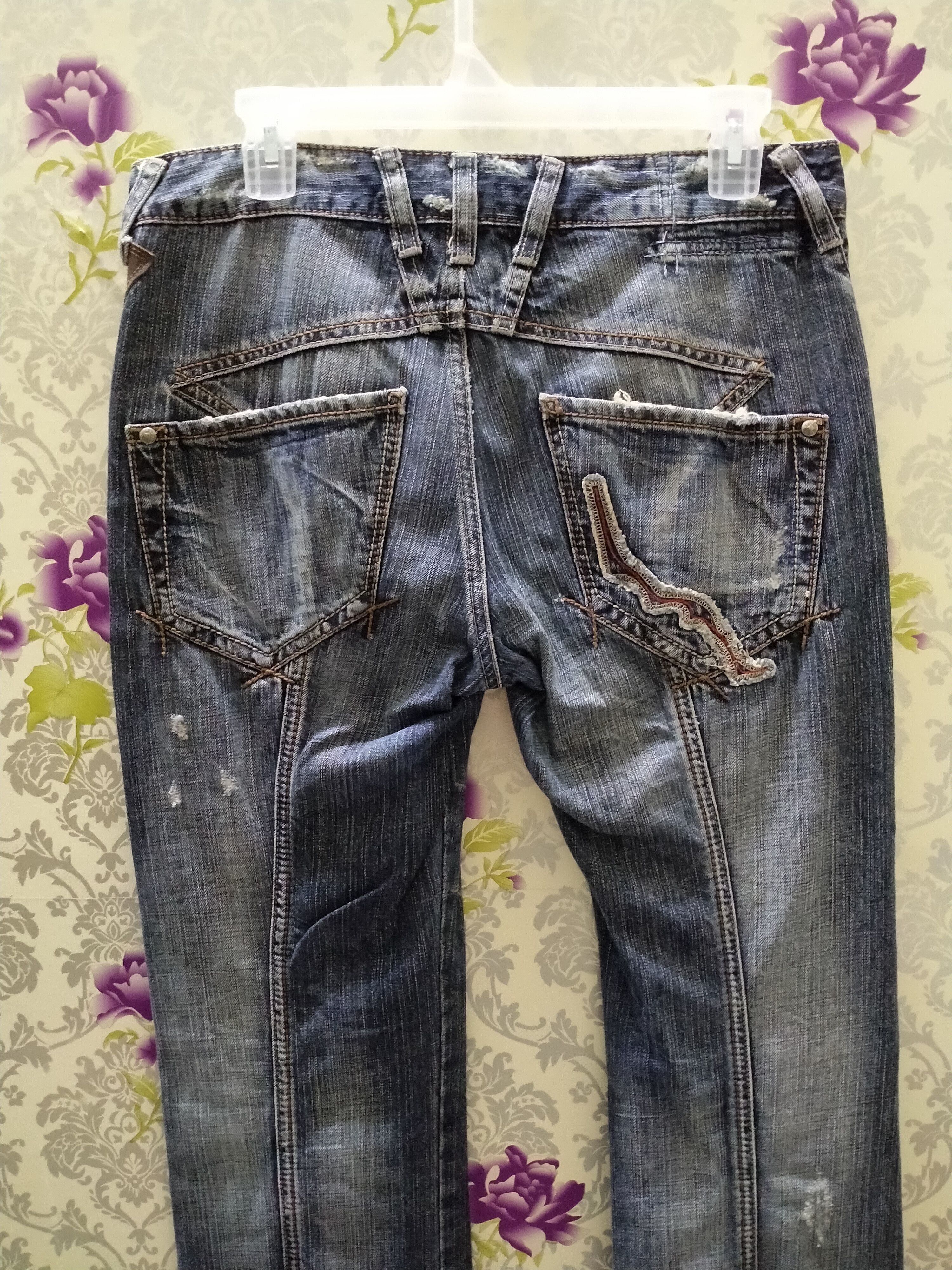 Issey Miyake MFG JEANS DE LE LOGO BACK Size US 32 / EU 48 - 1 Thumbnail