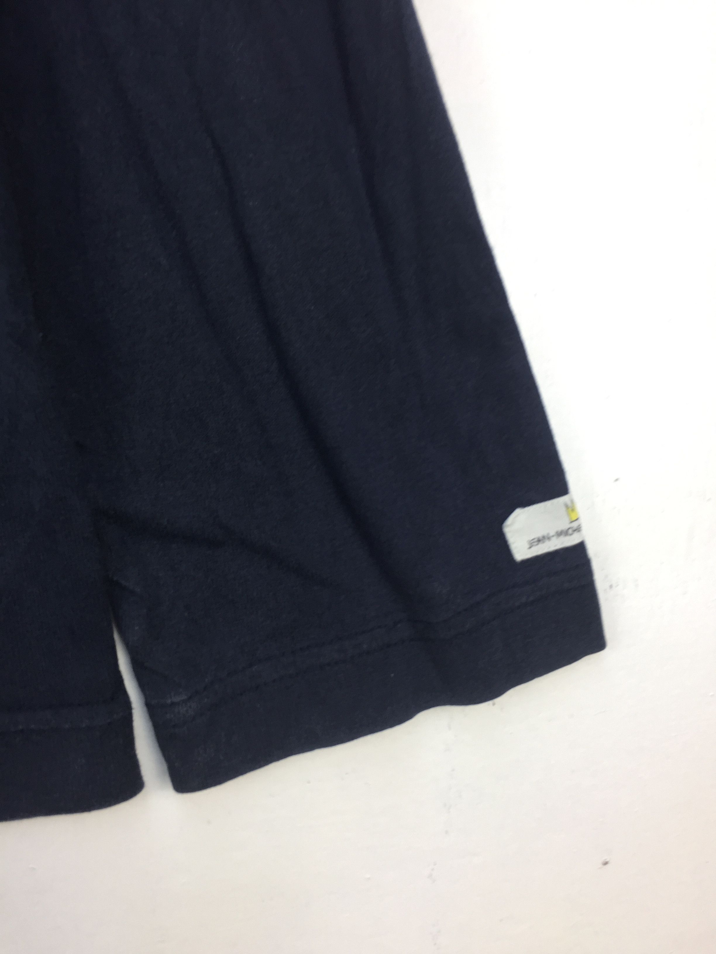 Jean-Michel Basquiat JEAN MICHEL BASQUIAT SPELL OUT BY UNIQLO Size US M / EU 48-50 / 2 - 4 Thumbnail