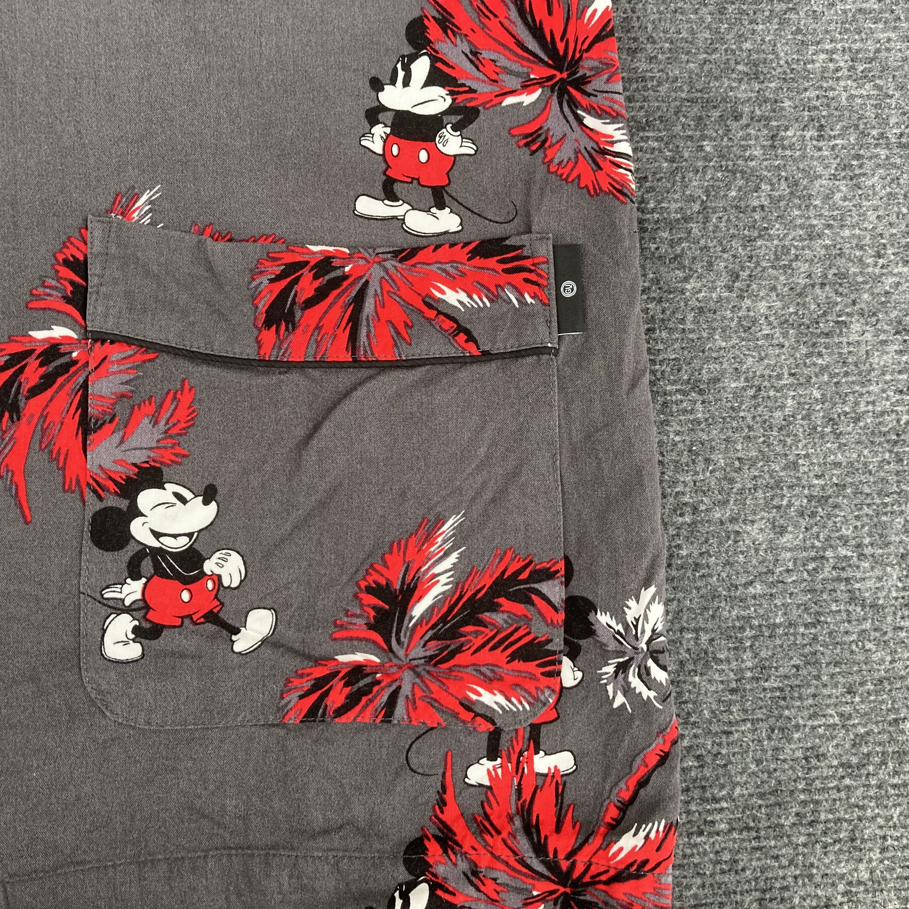 GU × Undercover Japanese Brand Gu Undercover Mickey Mouse Sz L Shirt Size US L / EU 52-54 / 3 - 3 Thumbnail