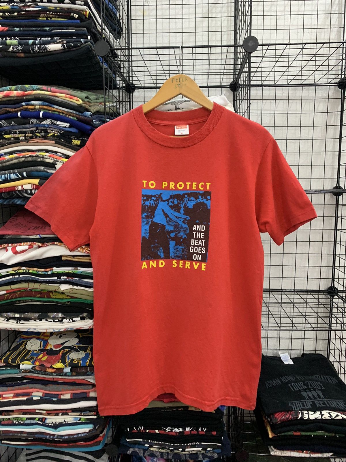 Supreme SUPREME “TO PROTECT AND SERVE” T-SHIRT Size US M / EU 48-50 / 2 - 1 Thumbnail