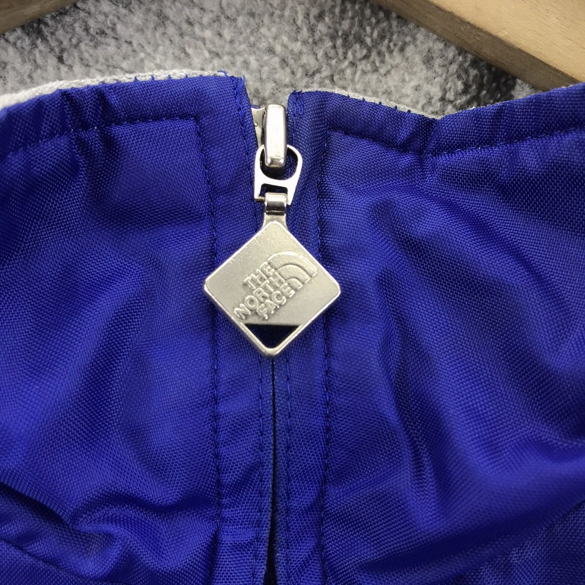 The North Face THE NORTH FACE Berkeley Calif Usa Sleeve Logo Bomber Jacket Size US M / EU 48-50 / 2 - 3 Thumbnail