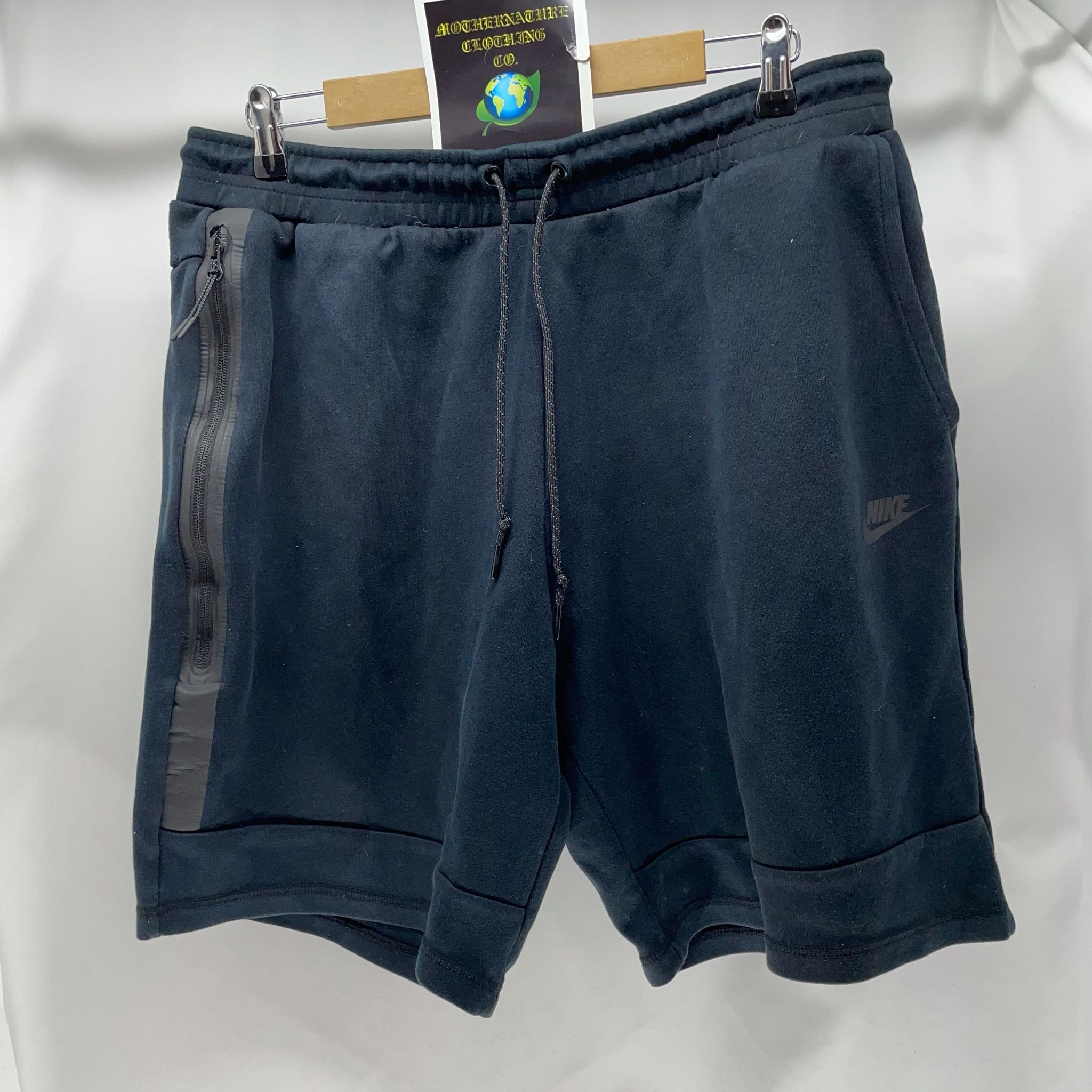 Nike CLASSIC NIKE TECH FLEECE SHORTS Size US 35 - 1 Thumbnail
