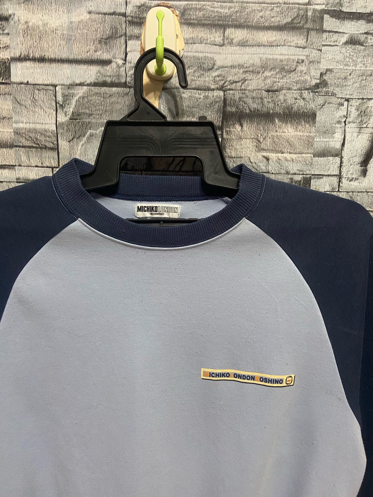 Michiko Koshino Vintage Michiko Koshino sweatshirt raglan fit M Size US M / EU 48-50 / 2 - 2 Thumbnail