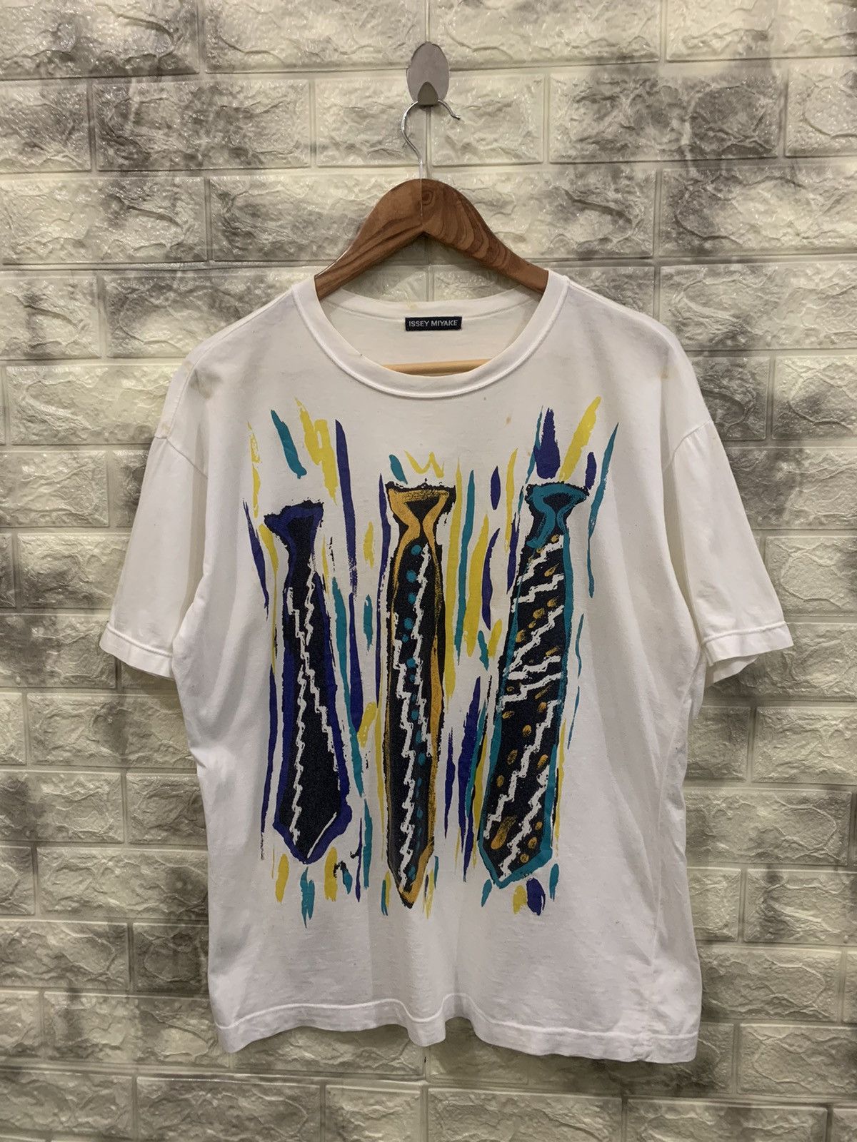 Designer × Issey Miyake × Vintage 🔥Vintage Issey Miyake “Tie photo” White Tee Size US M / EU 48-50 / 2 - 1 Thumbnail