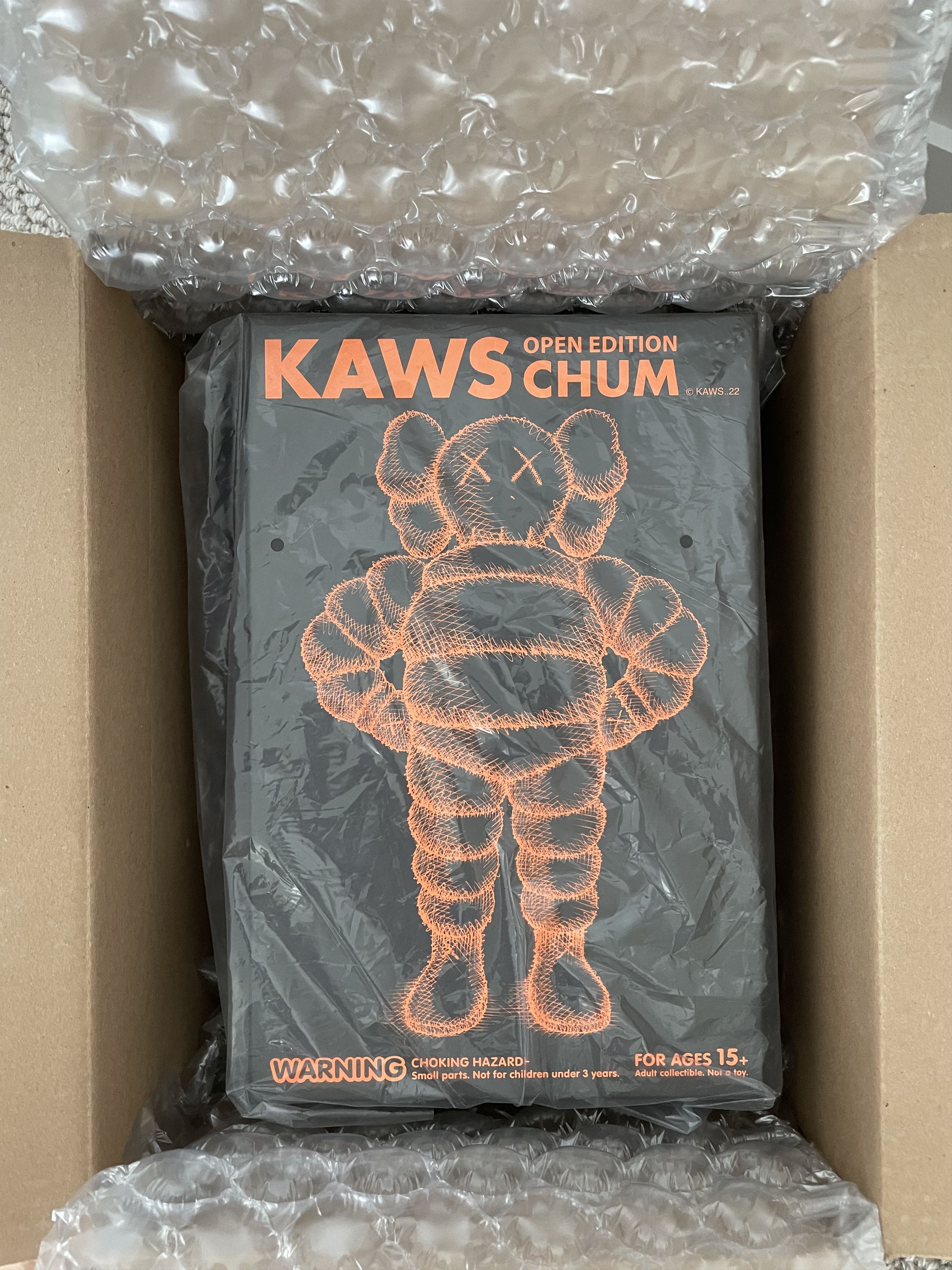 Kaws Kaws Chum Vinyl Figure (2022) orange Size ONE SIZE - 3 Thumbnail