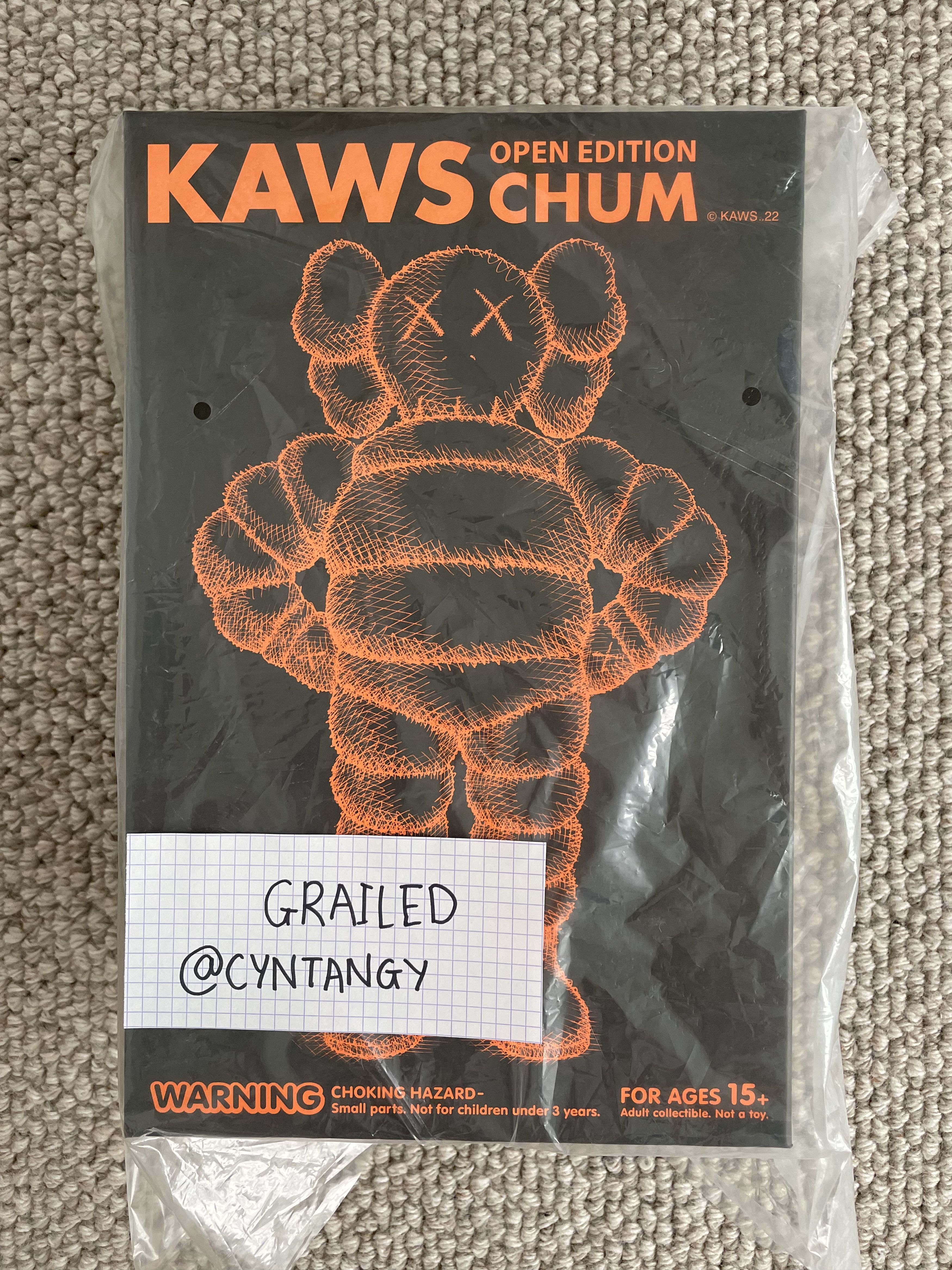 Kaws Kaws Chum Vinyl Figure (2022) orange Size ONE SIZE - 1 Thumbnail
