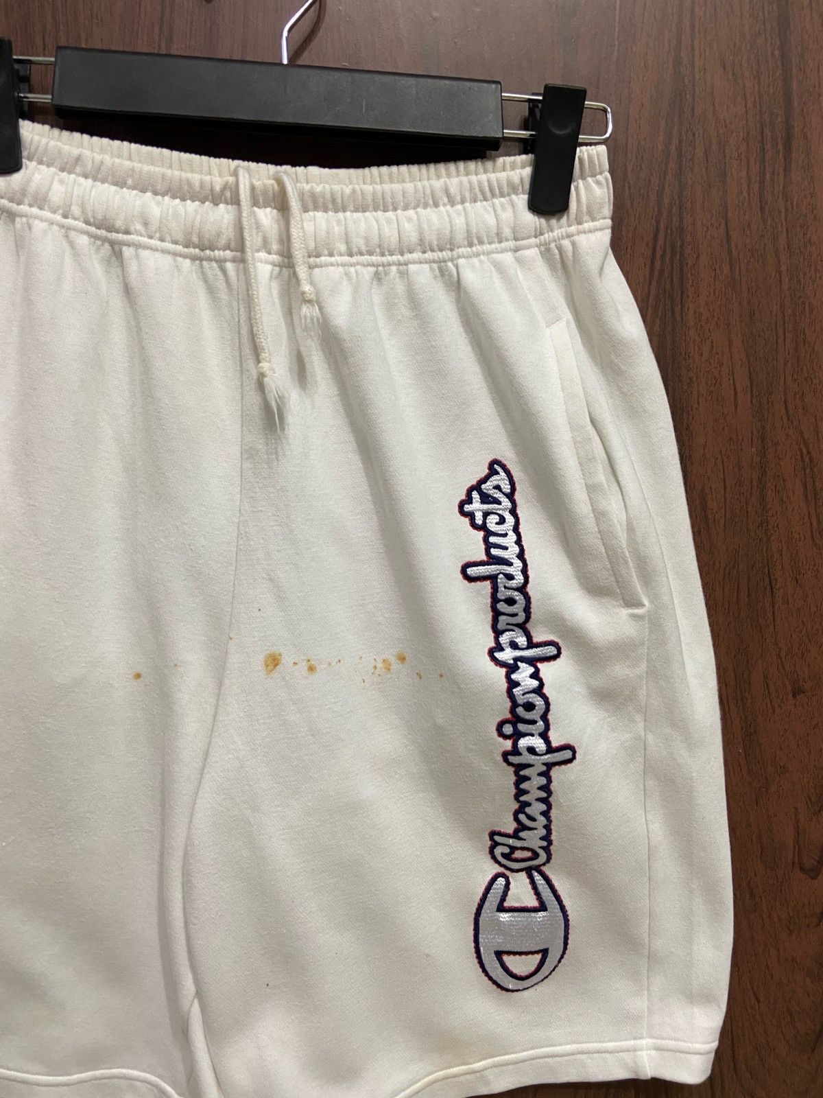 Champion Vintage Champion shortpant embroidered size S W26-31 Size US 30 / EU 46 - 2 Thumbnail