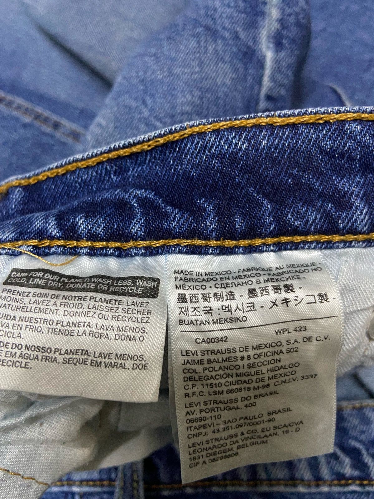 Levi's Vintage Levis 541 Denim straight leg athletic fit W34 Size US 34 / EU 50 - 5 Thumbnail