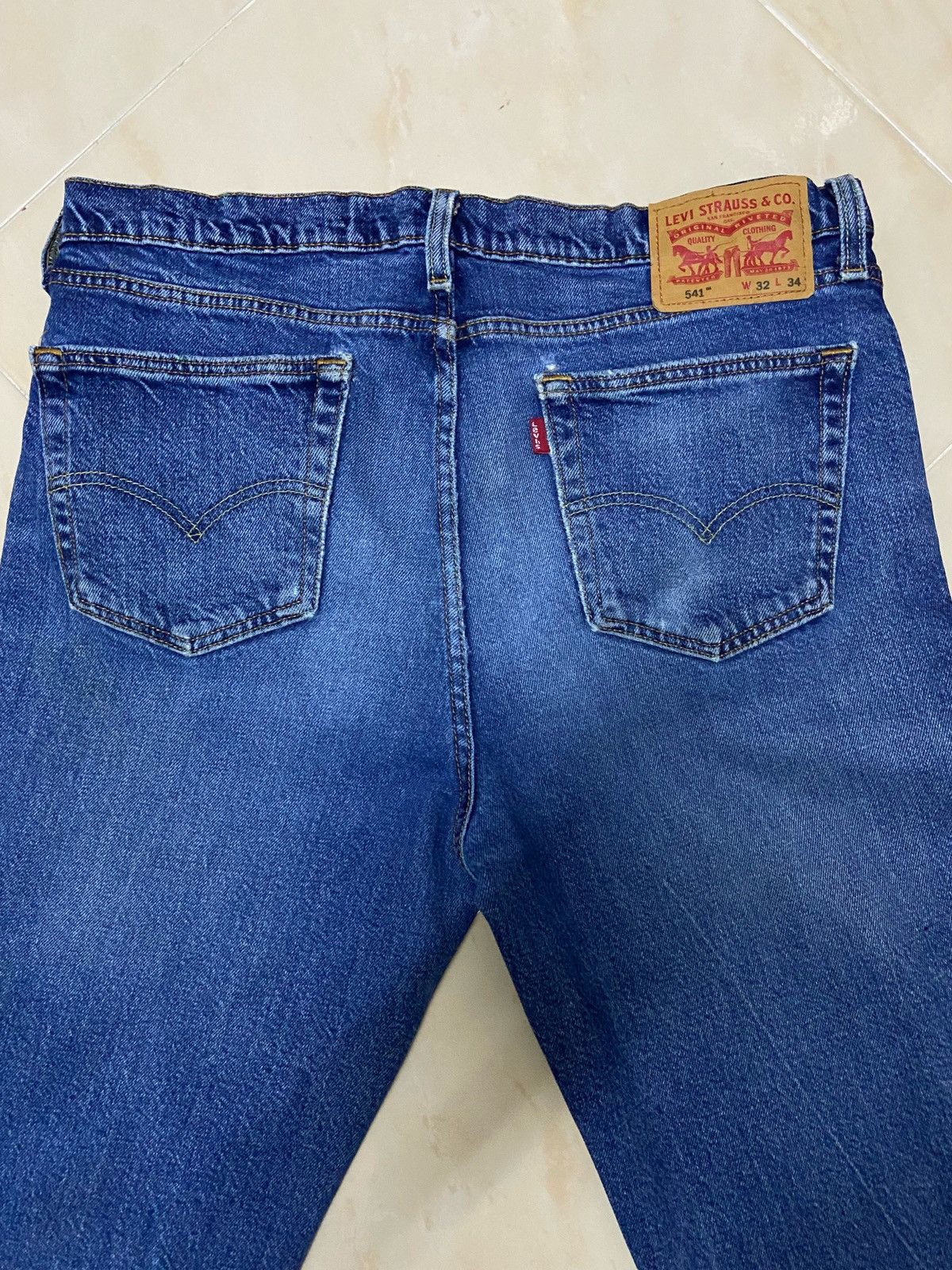 Levi's Vintage Levis 541 Denim straight leg athletic fit W34 Size US 34 / EU 50 - 4 Thumbnail